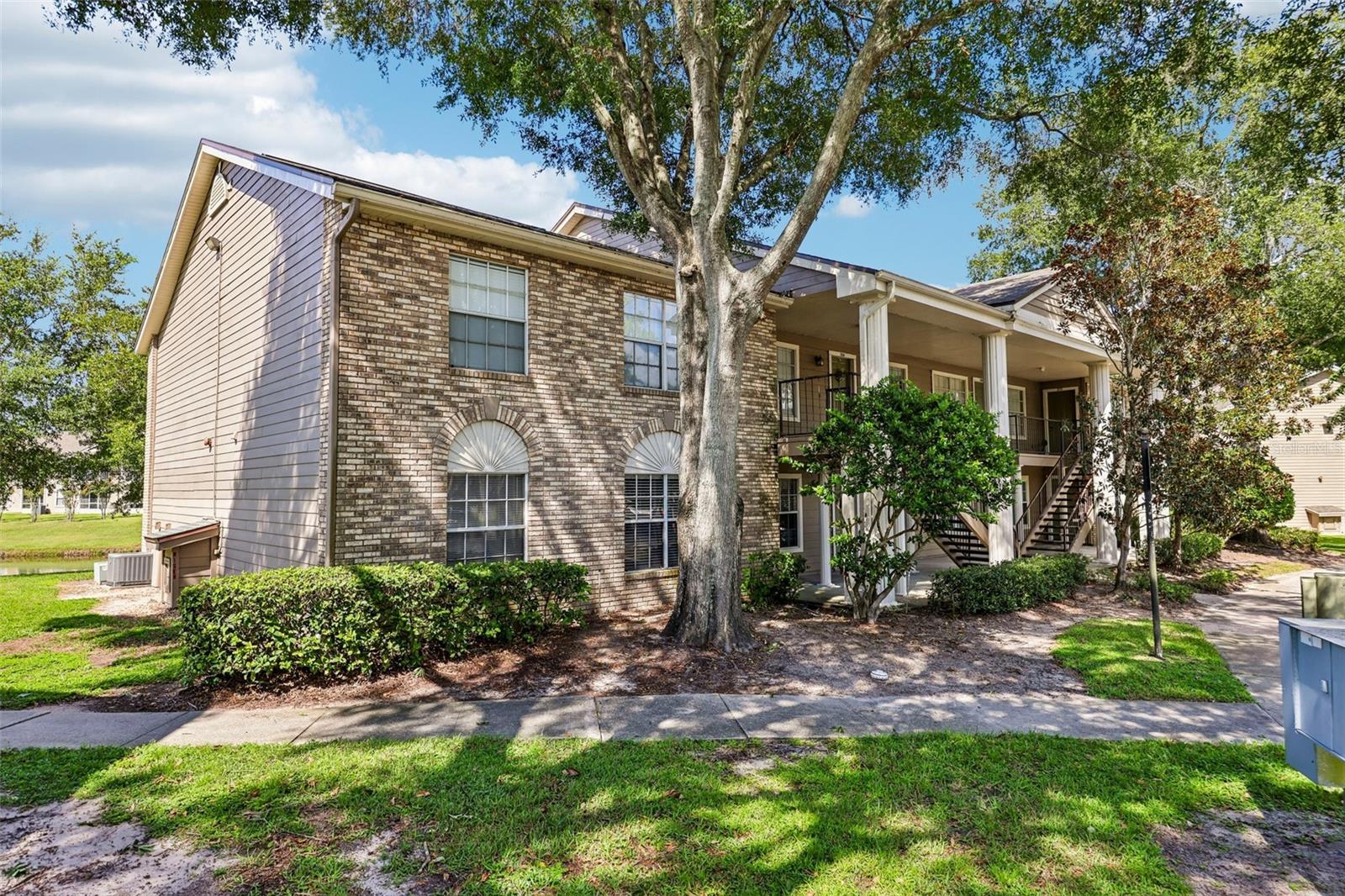 124 RESERVE CIR #100