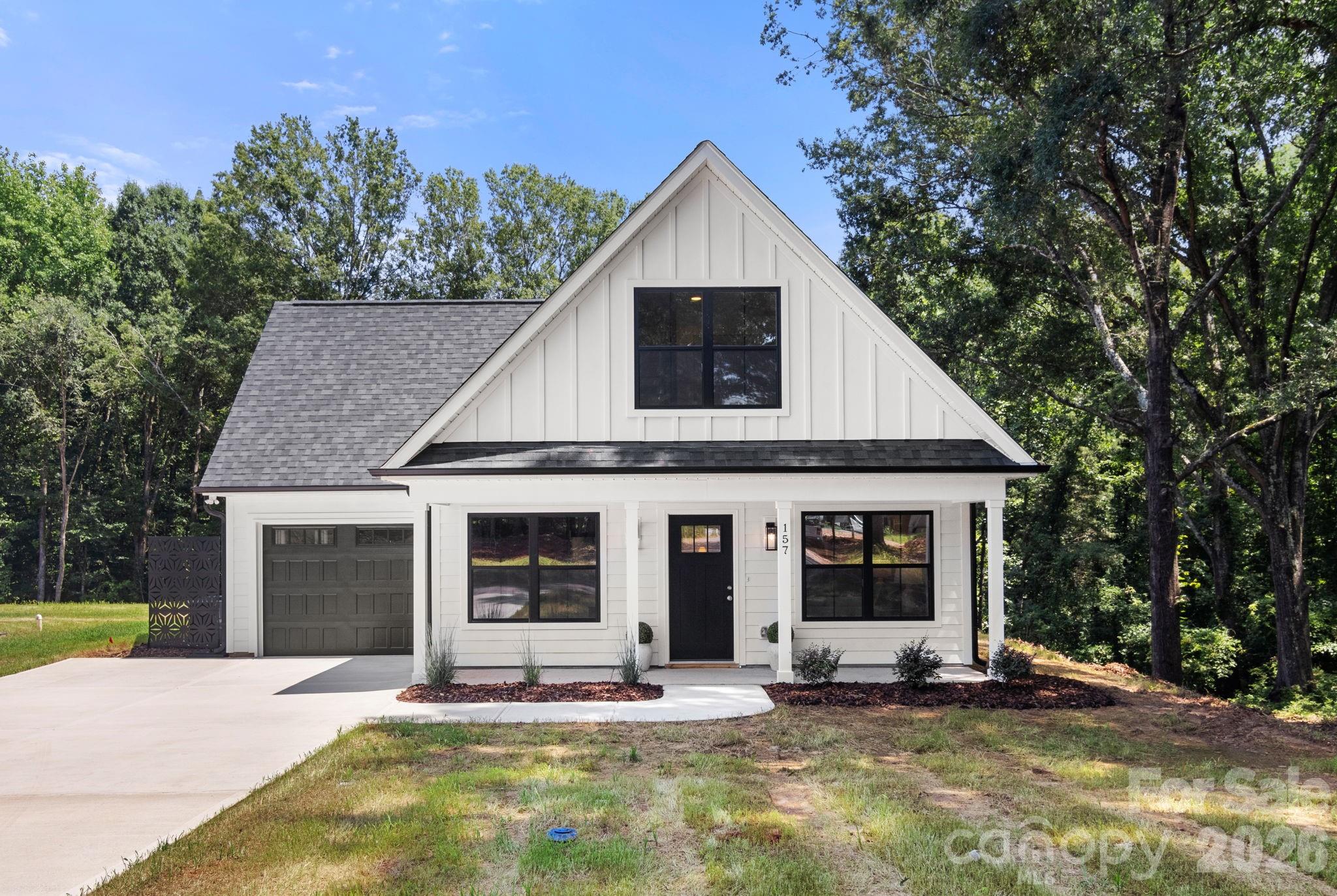 Welcome Home! - 157 McCorkle Street, York