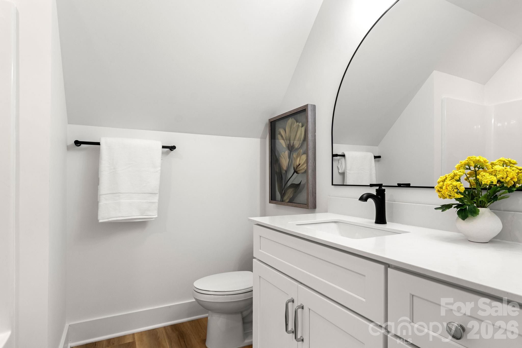 Secondary full bath - 157 McCorkle Street, York