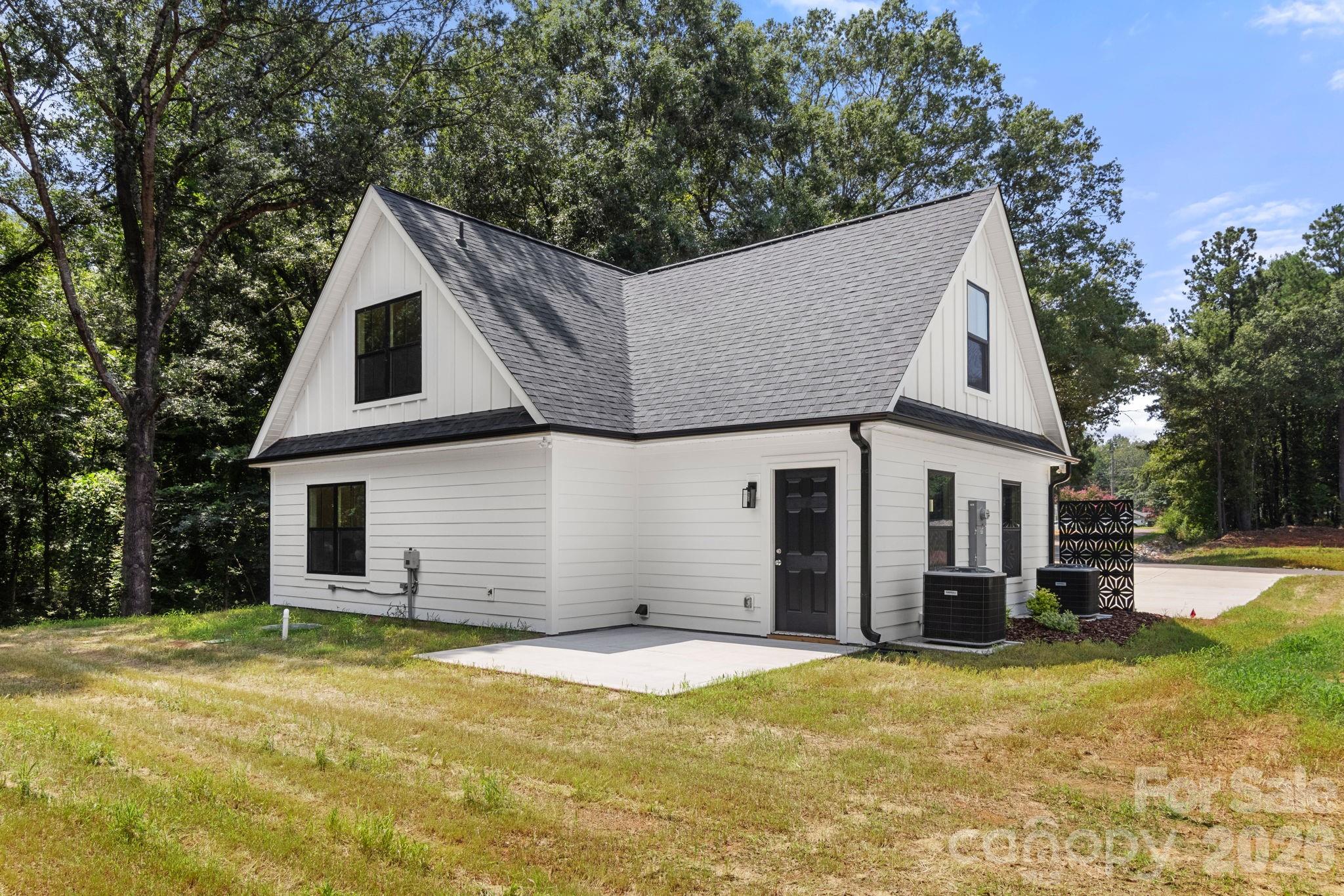 Single Family Residence at 157 McCorkle Street, York, photo 34 of 36