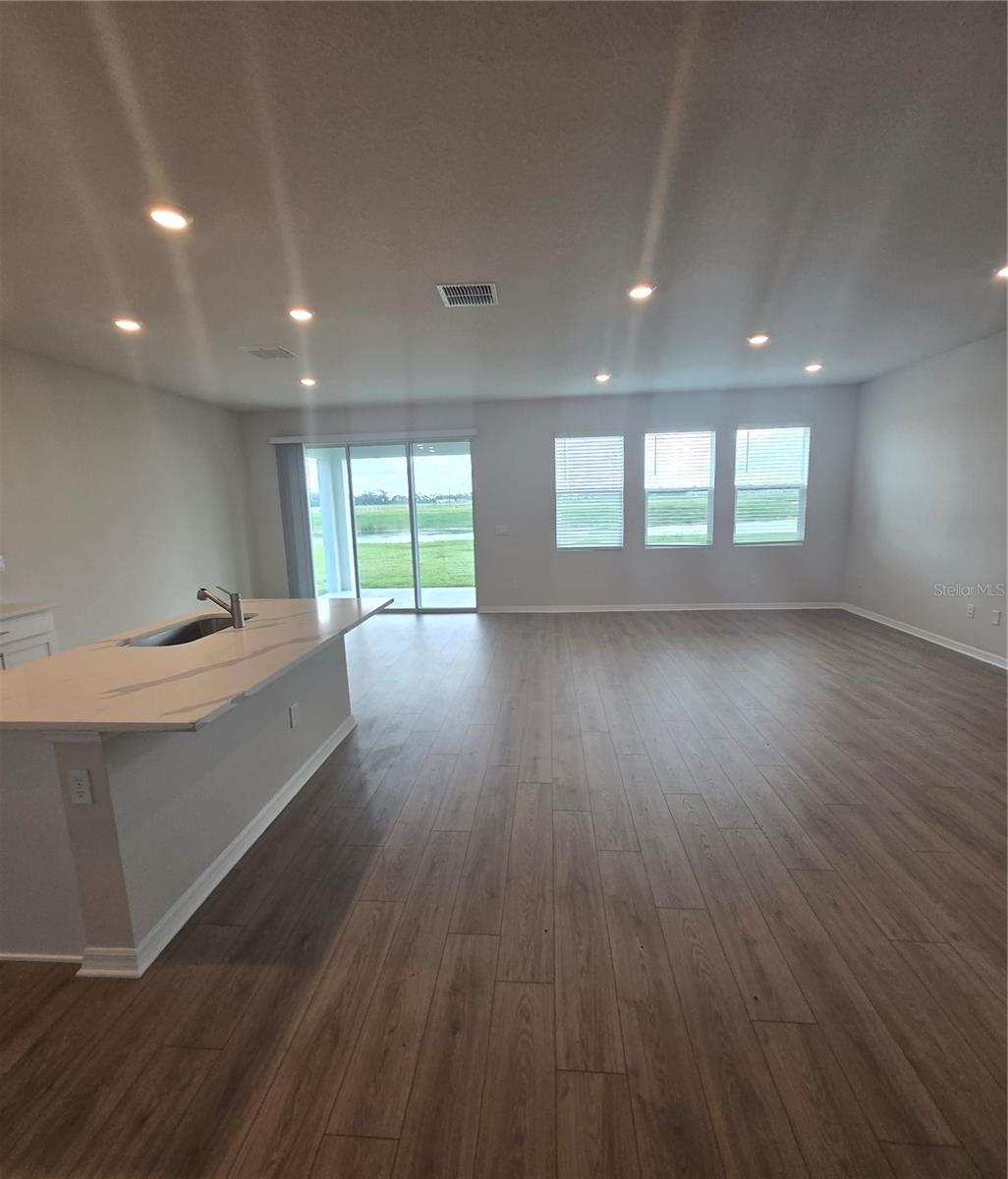 Single Family Residence at 9431 BELLA MAR TRL, PARRISH, photo 4 of 37
