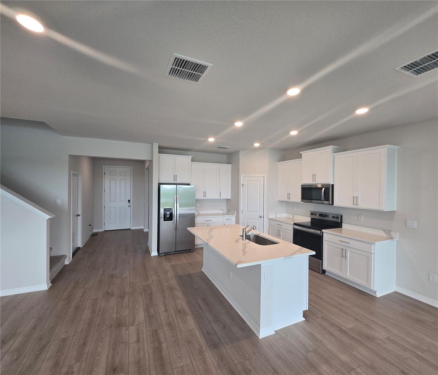Single Family Residence at 9431 BELLA MAR TRL, PARRISH, photo 5 of 37