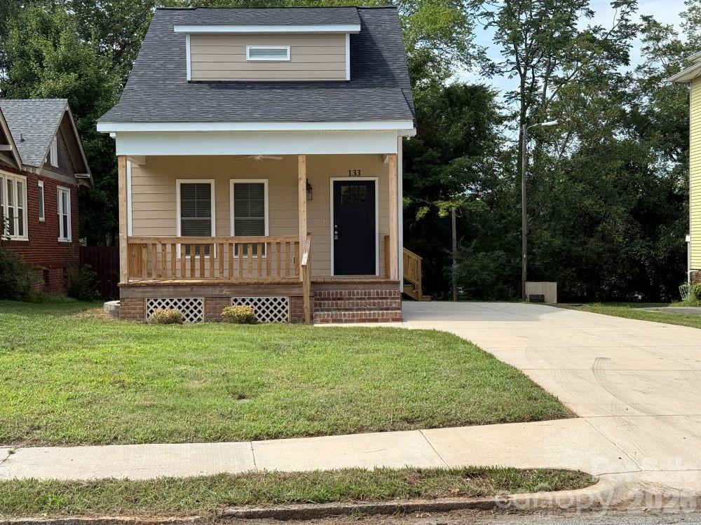 133 CIRCLE Drive