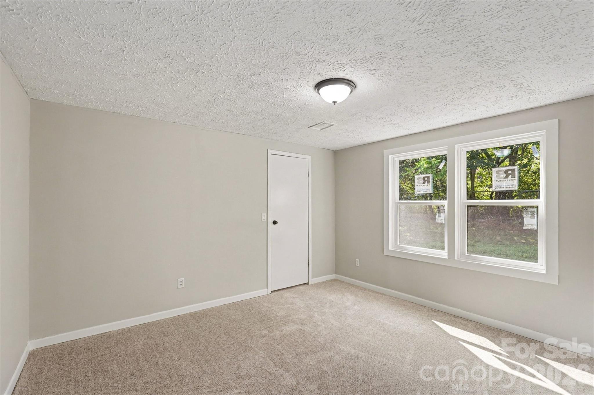 Single Family Residence at 5174 Grand Canyon Road NW, Concord, photo 18 of 34