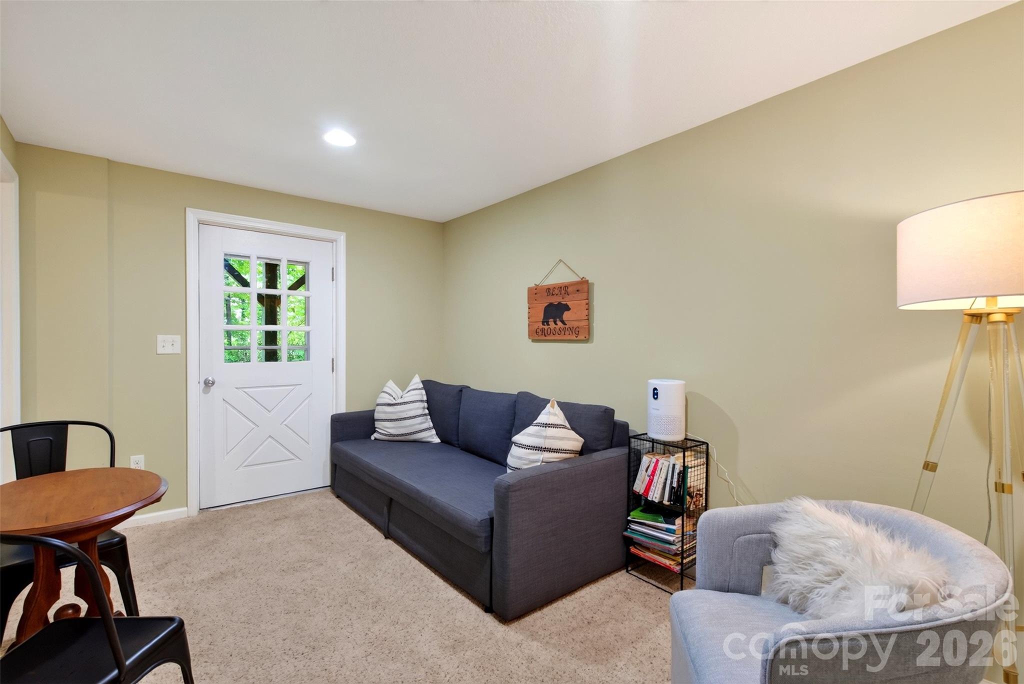 Single Family Residence at 2 Bear Rock Loop Road, Hendersonville, photo 18 of 30