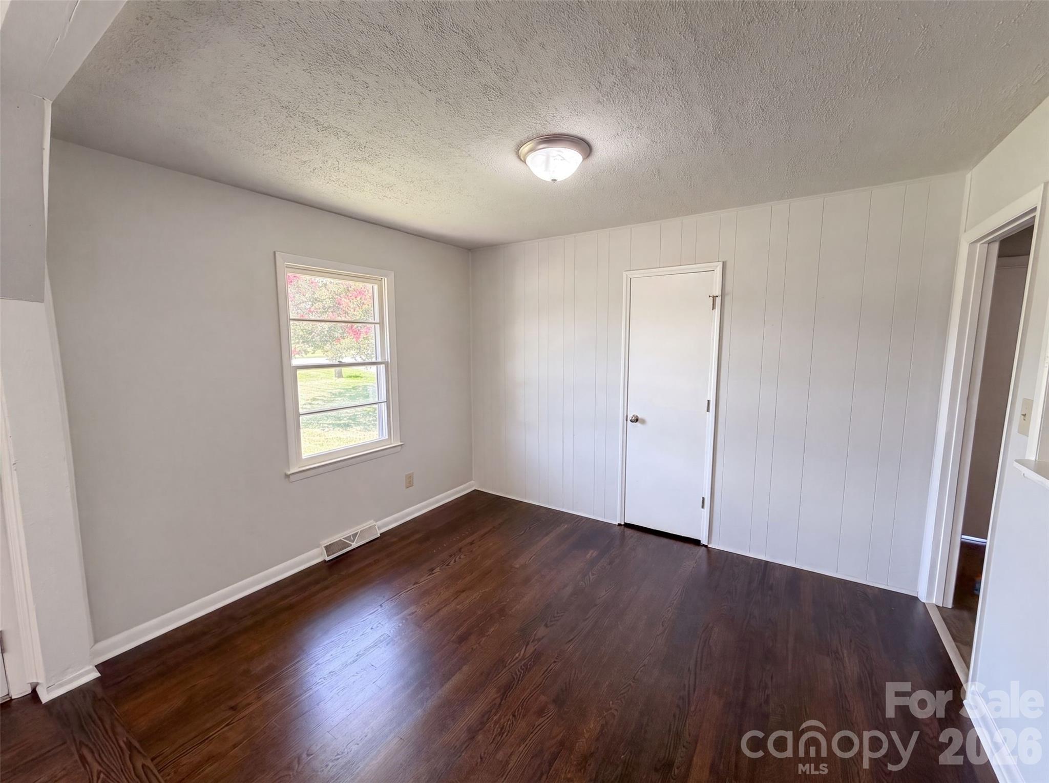 Staged Photo - 310 W Indiana Avenue, Bessemer City