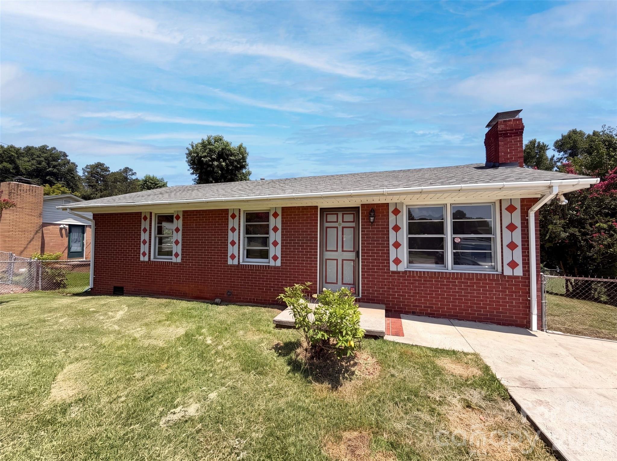 Single Family Residence at 310 W Indiana Avenue, Bessemer City, photo 14 of 15
