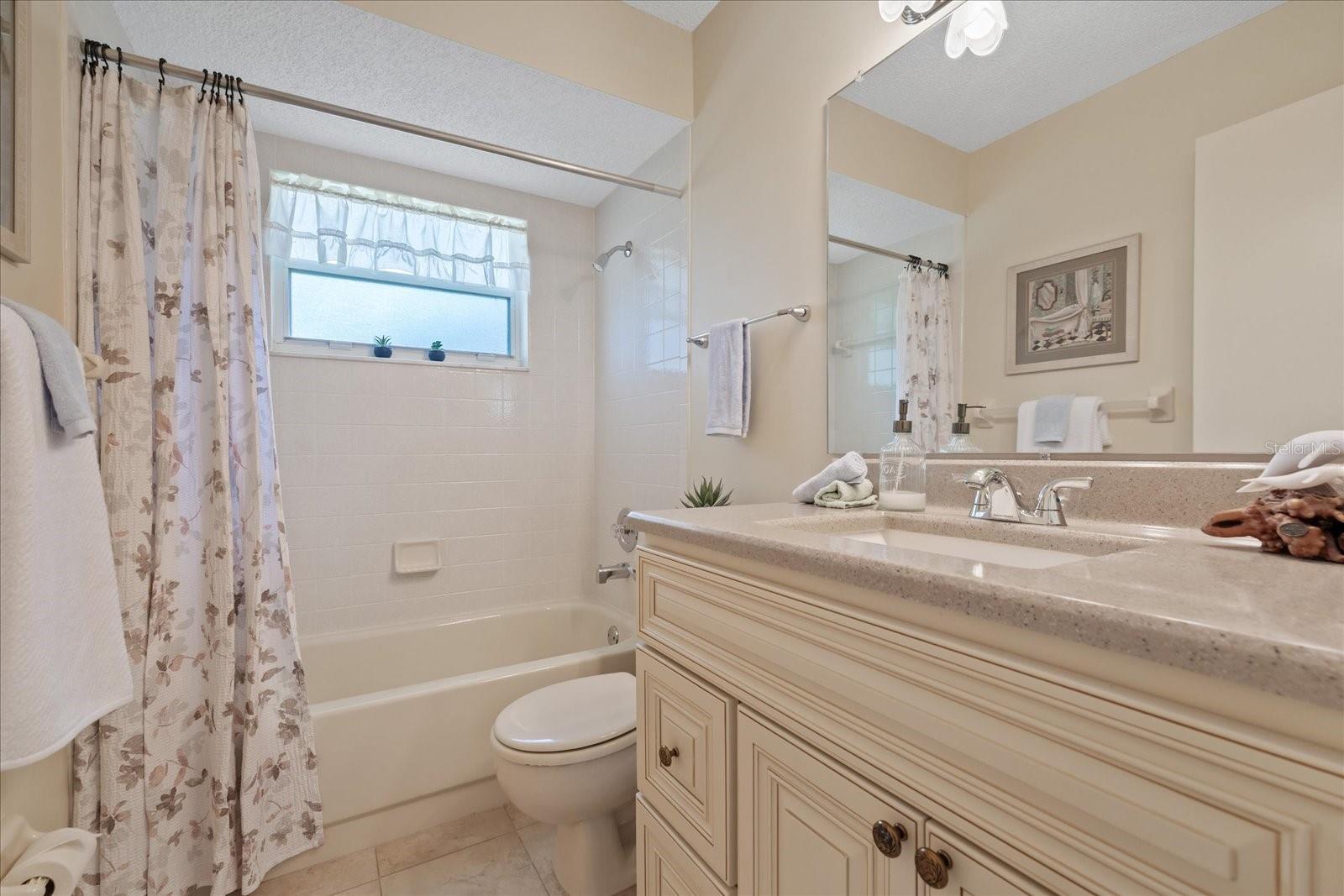 Single Family Residence at 7329 FAIRWOOD AVE, NEW PORT RICHEY, photo 11 of 47