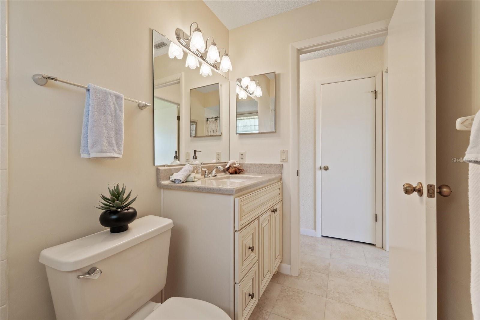 Single Family Residence at 7329 FAIRWOOD AVE, NEW PORT RICHEY, photo 12 of 47