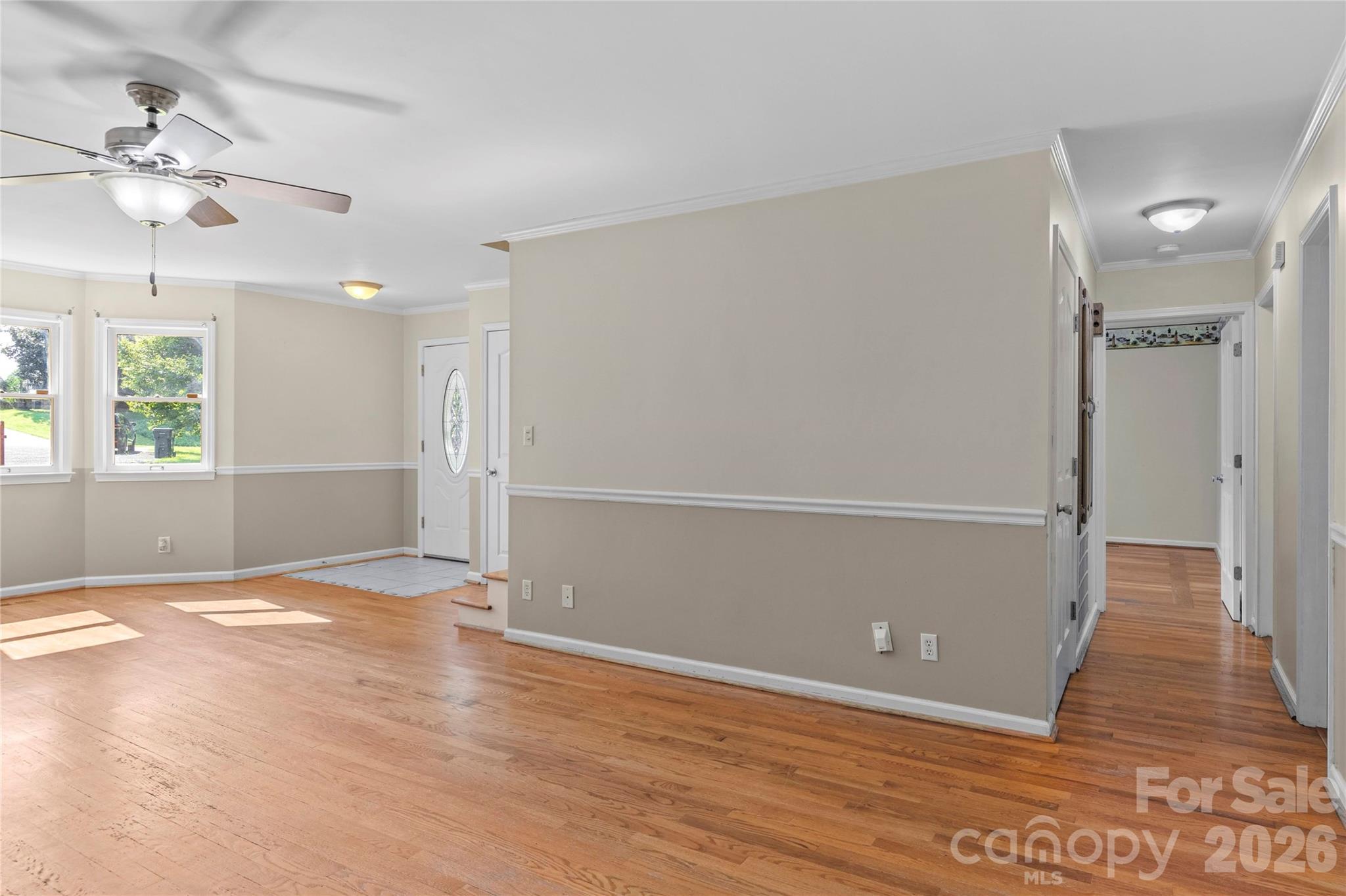 Single Family Residence at 6045 Stone Bluff Drive, Clemmons, photo 14 of 46