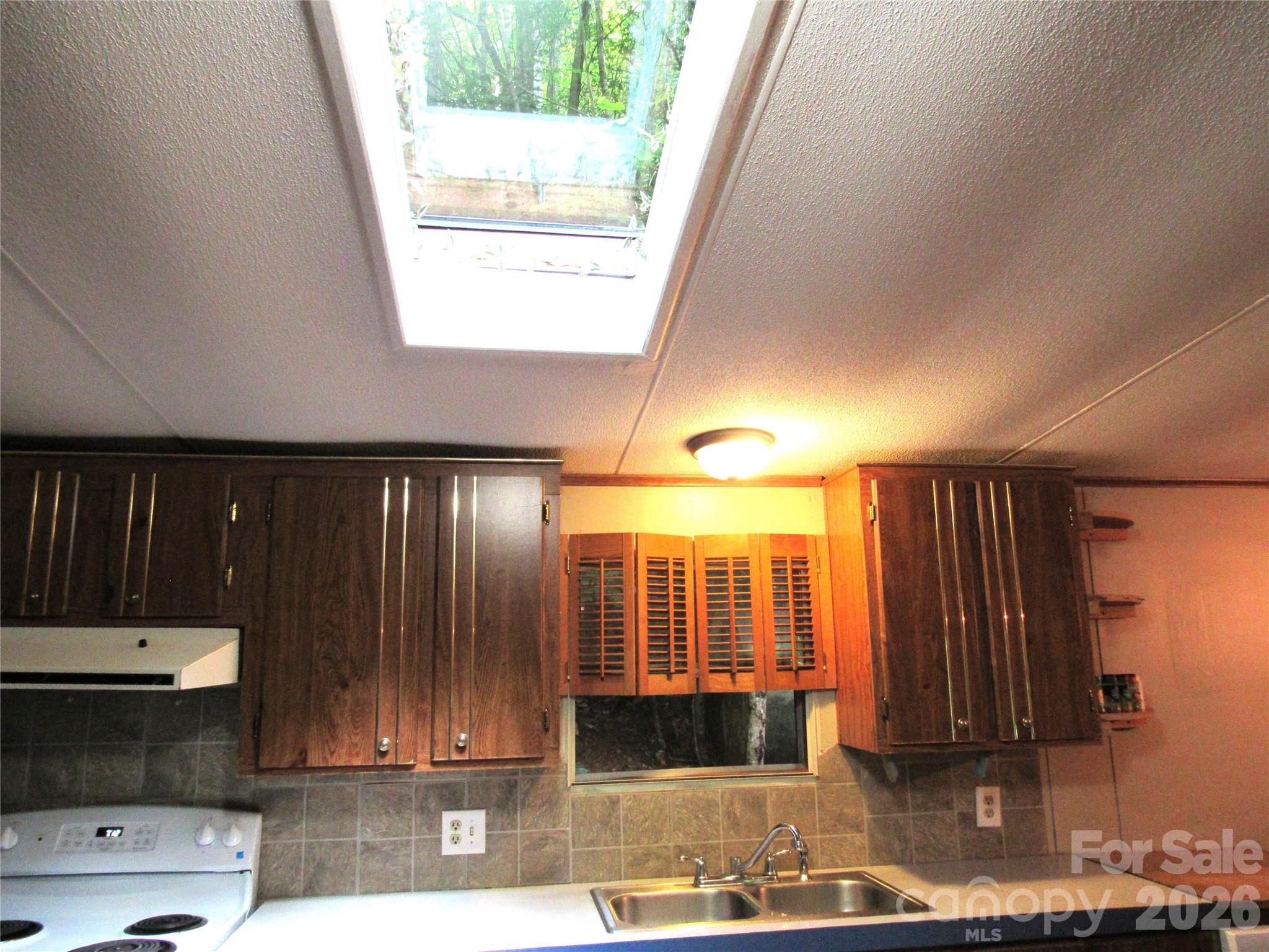 Single Family Residence at 261 Warren Creek Road, Candler, photo 15 of 31