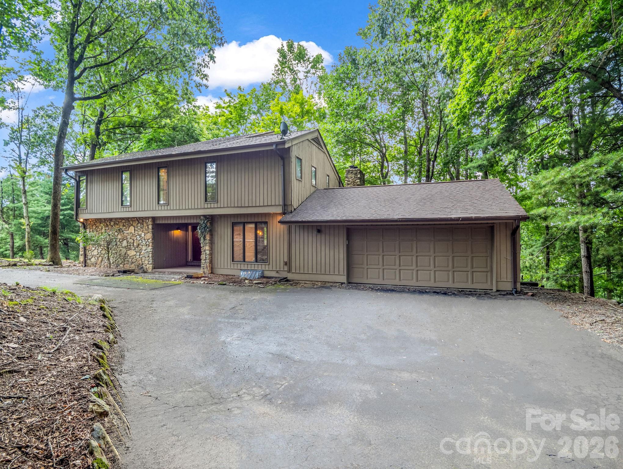 10 Chestnut Ridge - 10 Chestnut Ridge Road, Mills River