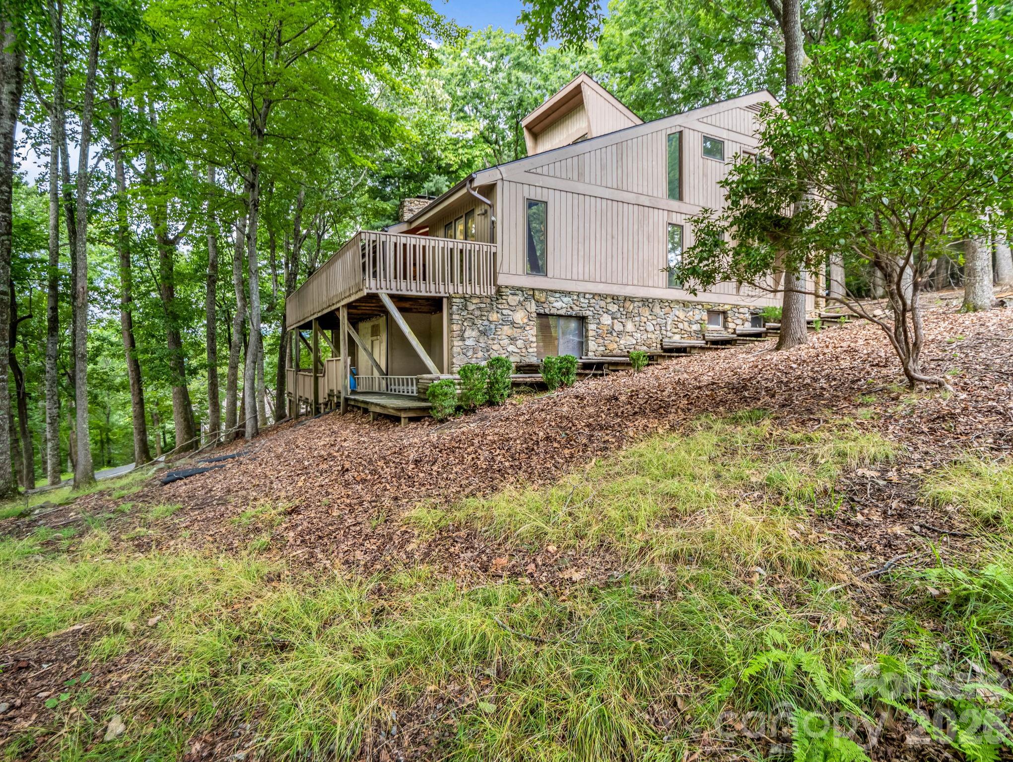 Gently sloped parcel - 10 Chestnut Ridge Road, Mills River