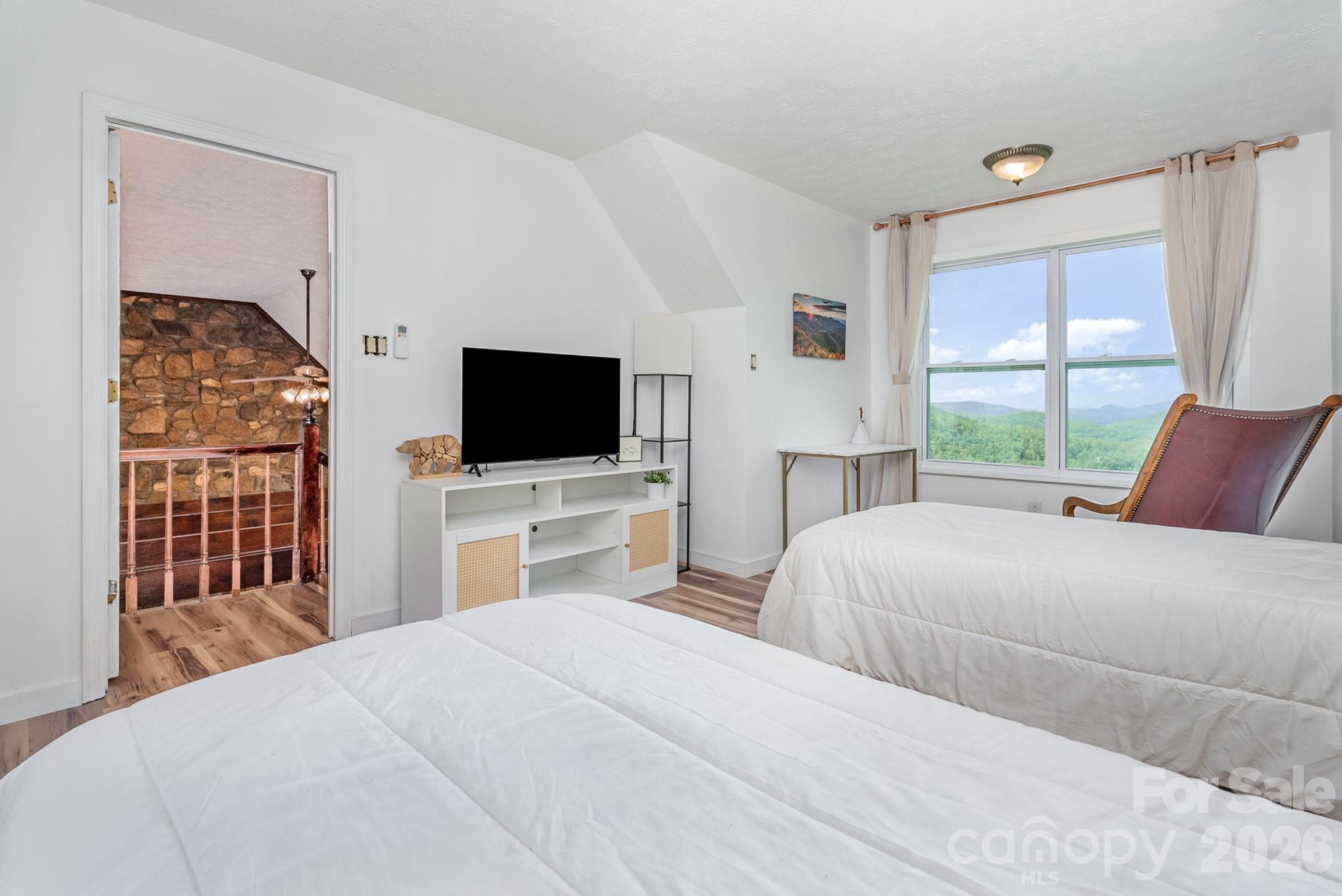 Condominium at 508 Over Look Drive, Burnsville, photo 16 of 28