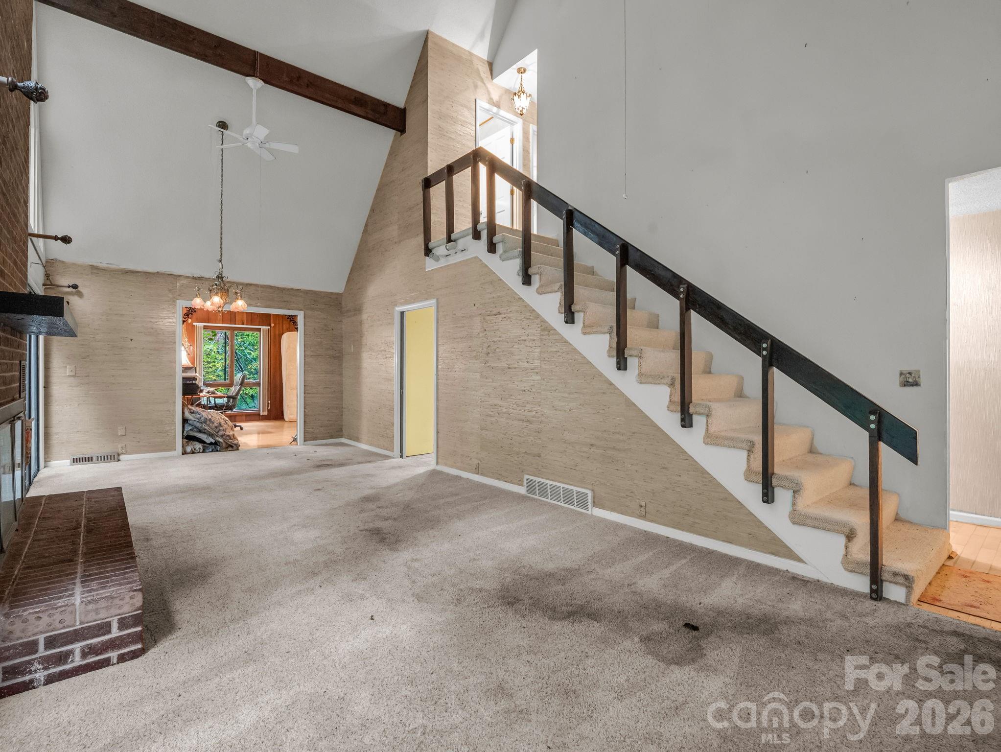 Single Family Residence at 421 Chickadee Lane, Brevard, photo 2 of 22