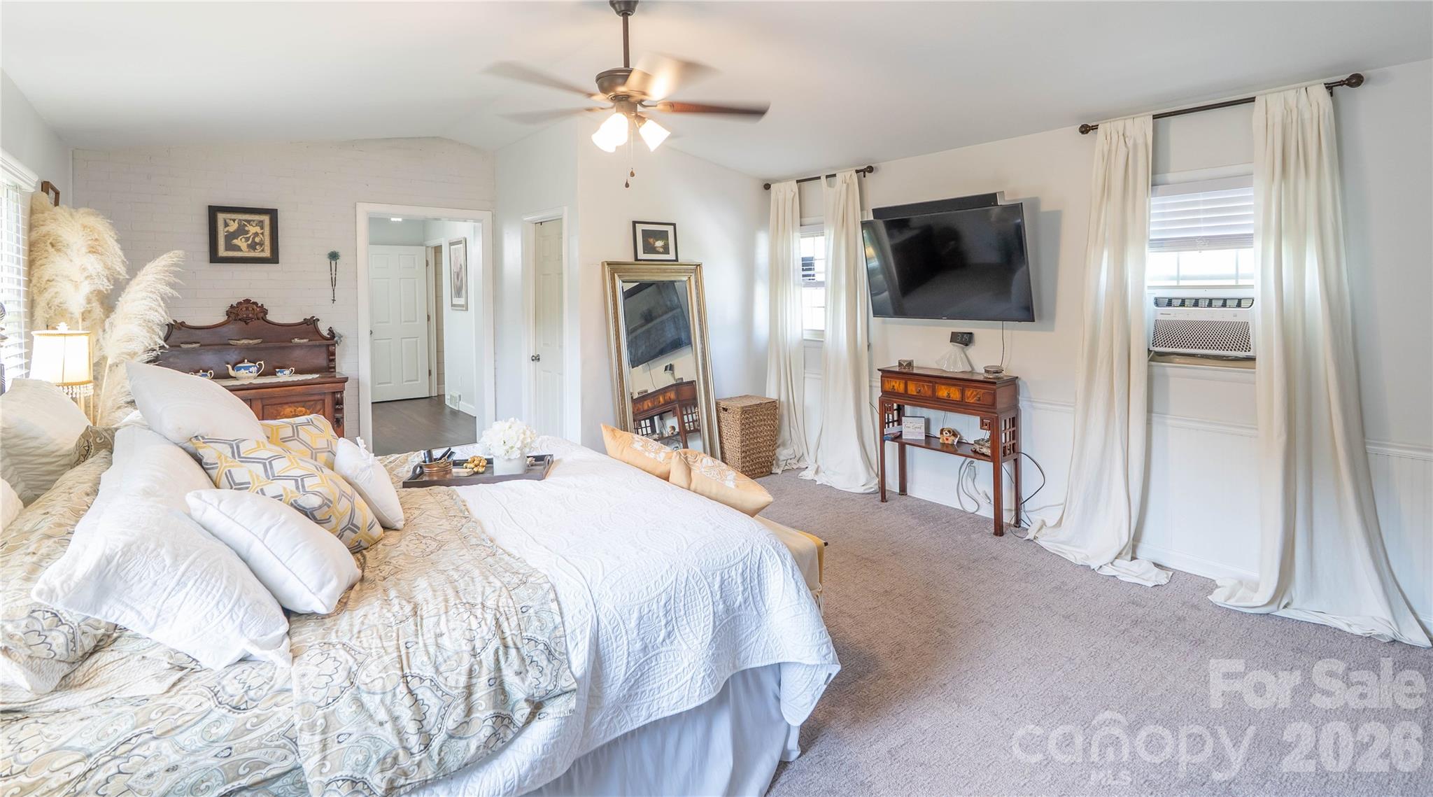 Single Family Residence at 130 Beaverdam Heights Drive, Canton, photo 18 of 47