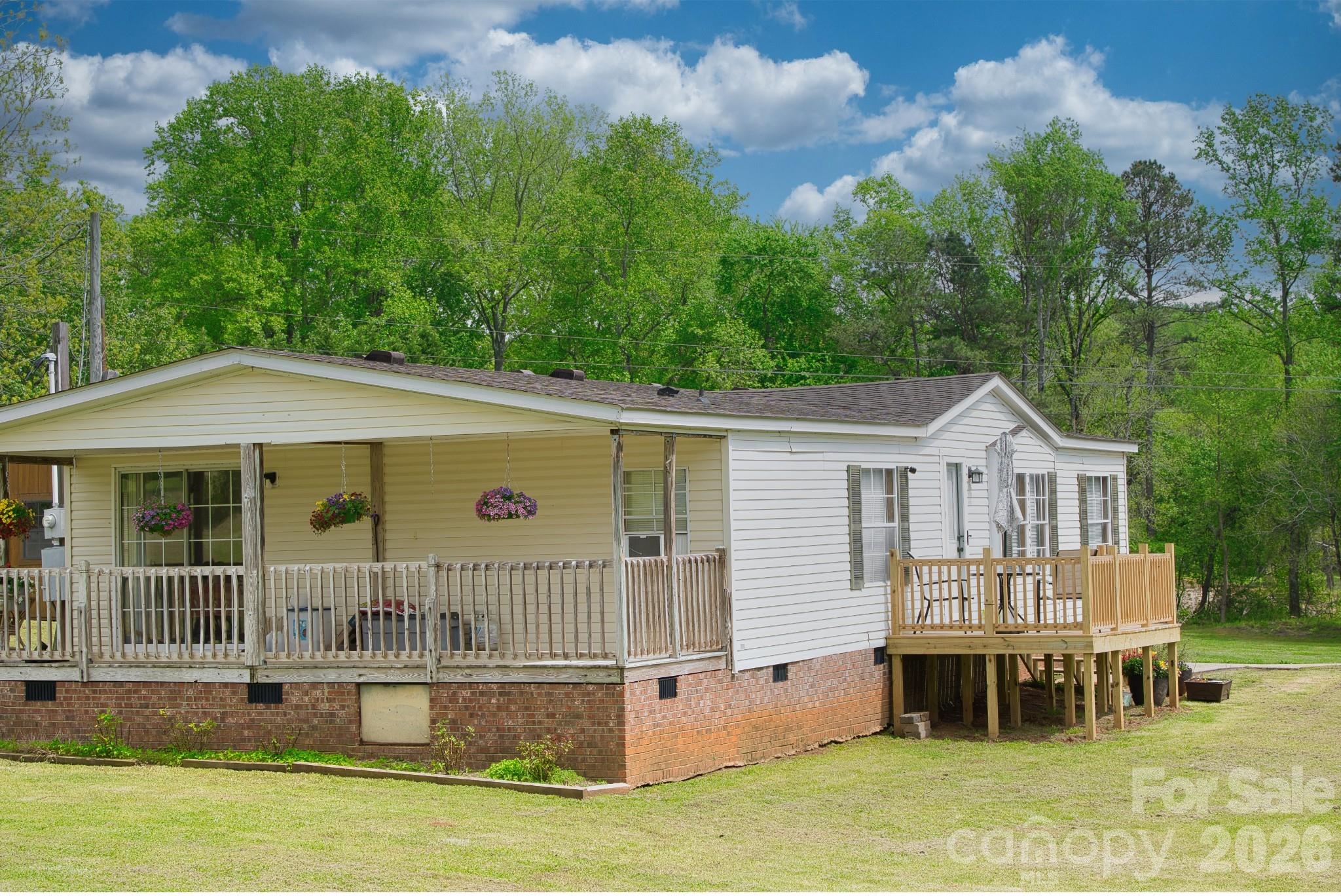 Single Family Residence at 725 Ed Hamrick Road, Shelby, photo 2 of 10