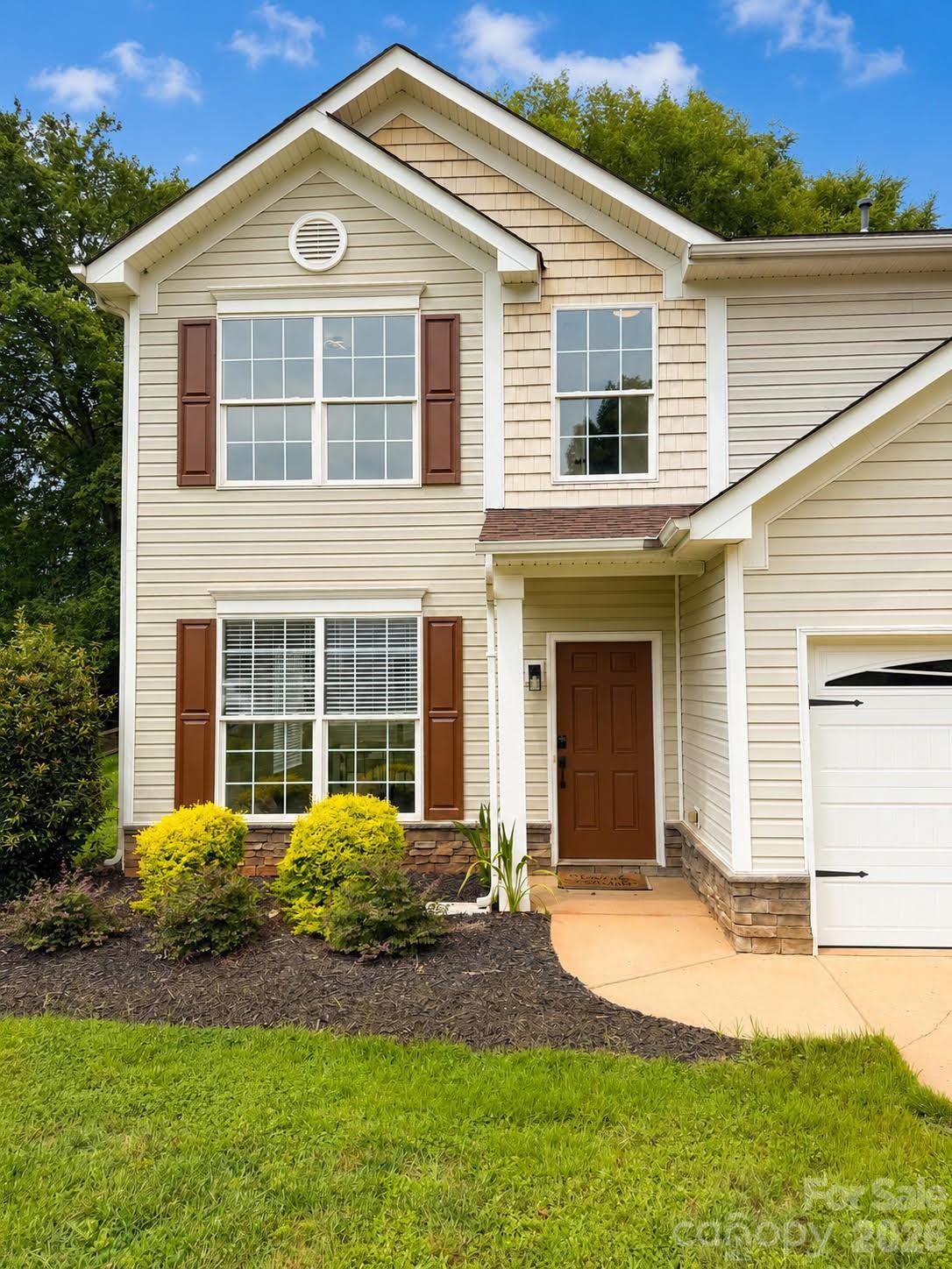 Single Family Residence at 126 Matlen Drive, Mooresville, photo 3 of 39