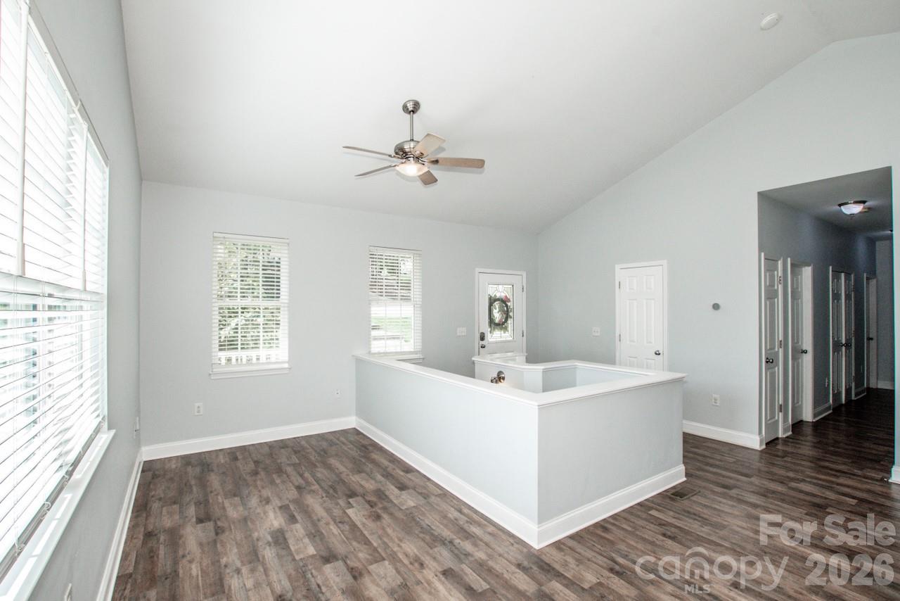 Single Family Residence at 127 Wood Acre Drive, Mooresville, photo 5 of 28