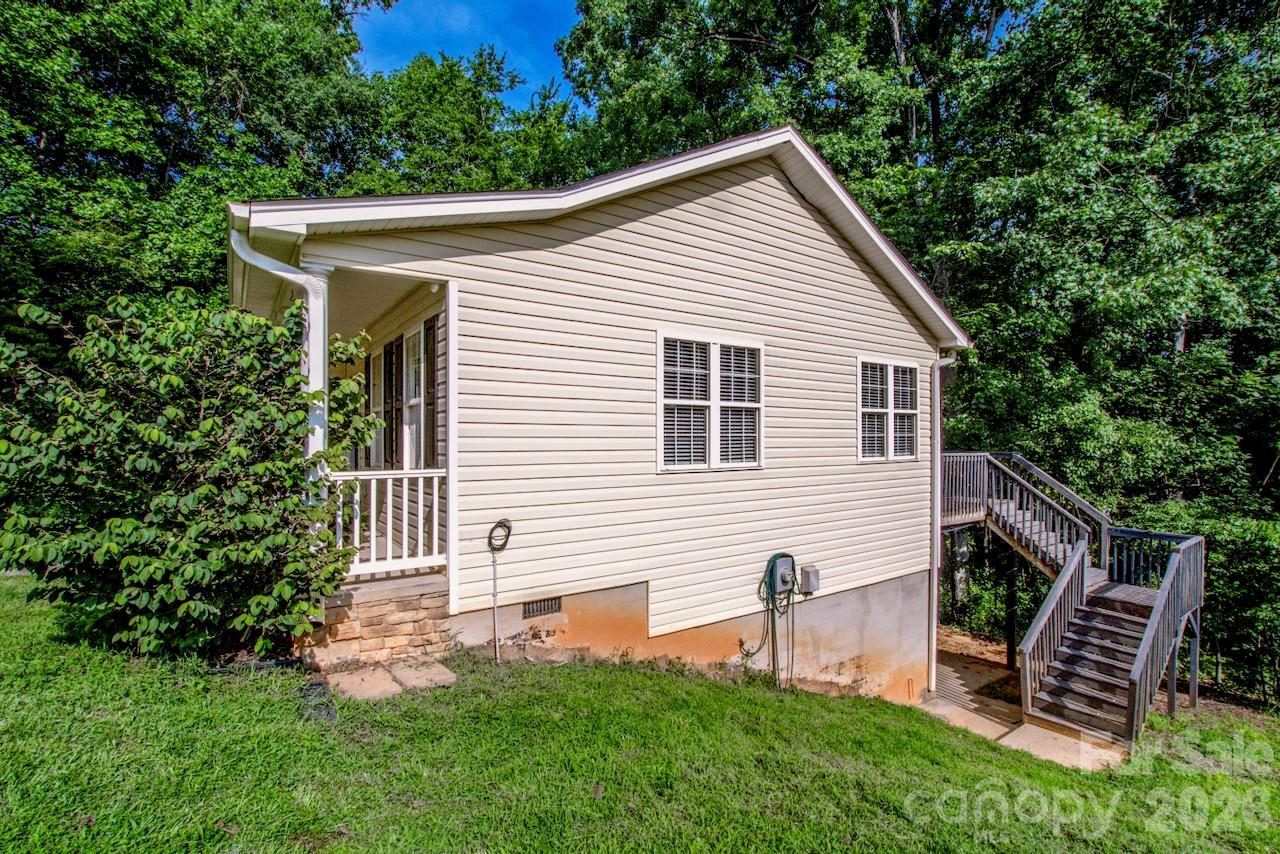 Single Family Residence at 127 Wood Acre Drive, Mooresville, photo 24 of 28