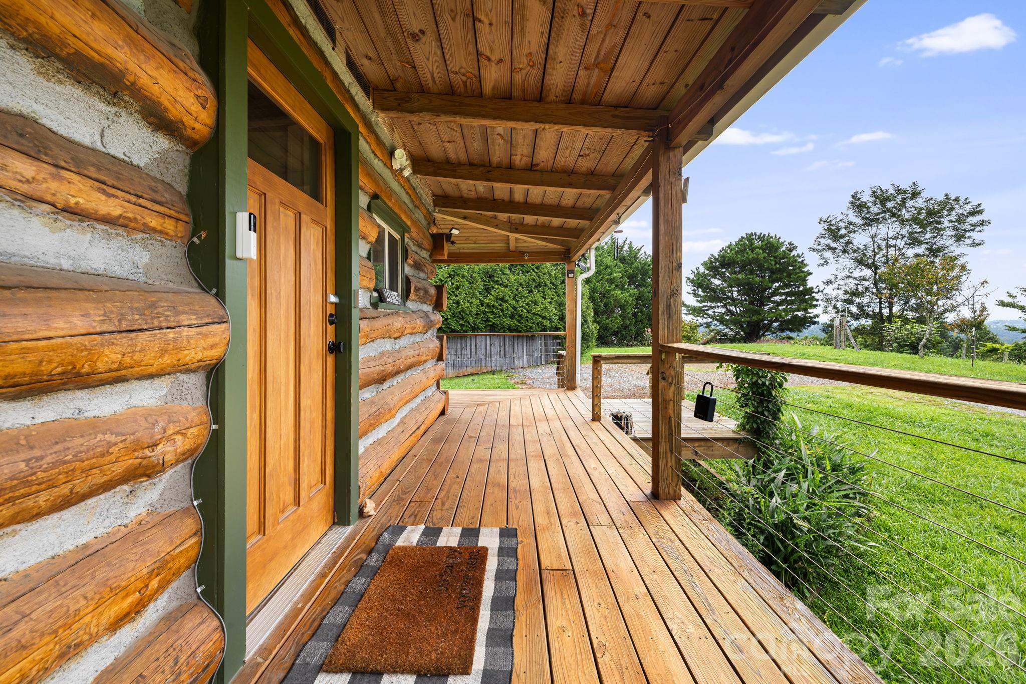 Single Family Residence at 194 Cabin Hollow Drive, Marshall, photo 3 of 26