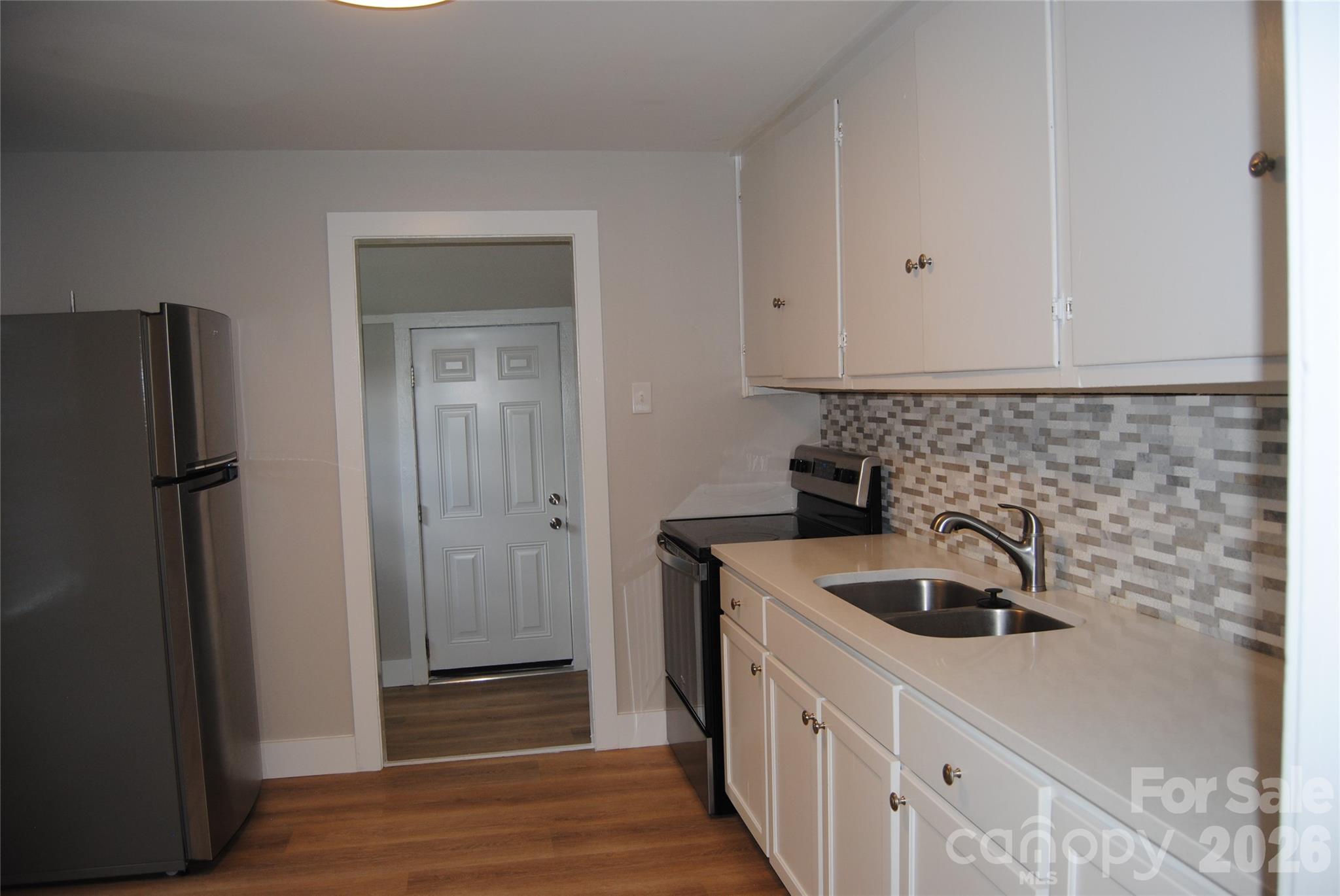 Single Family Residence at 1612 Oakridge Meadows Court, Rock Hill, photo 4 of 16
