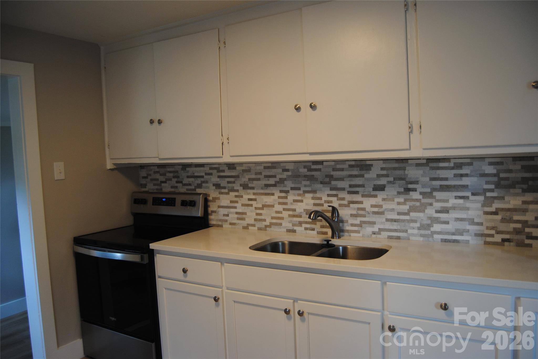 Single Family Residence at 1612 Oakridge Meadows Court, Rock Hill, photo 7 of 16