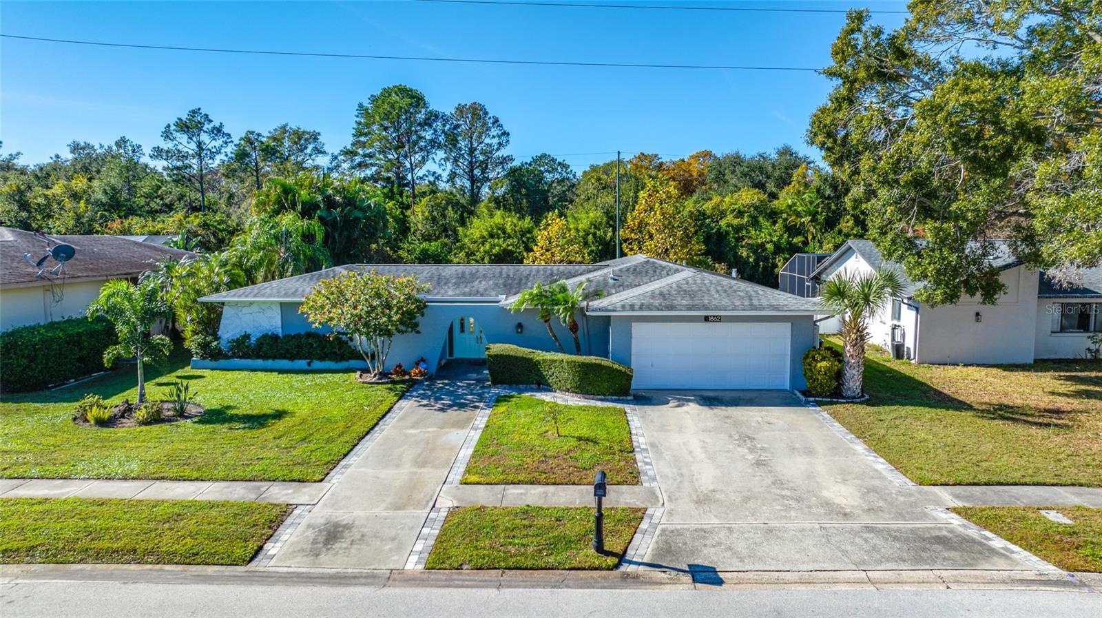 1862 DEL ROBLES DR
