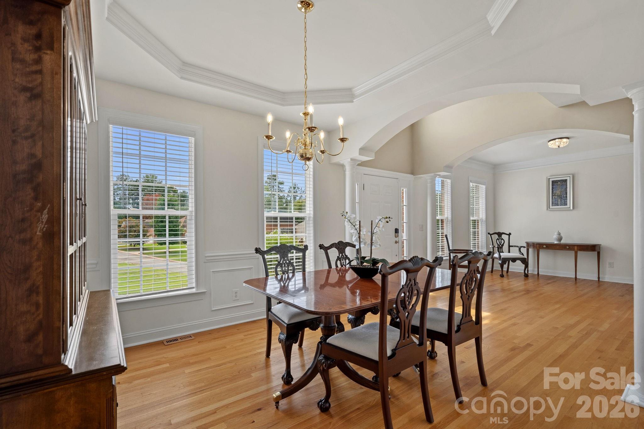 Dining area looking into entry and office/flex space - 9329 Uxbridge Lane, Huntersville