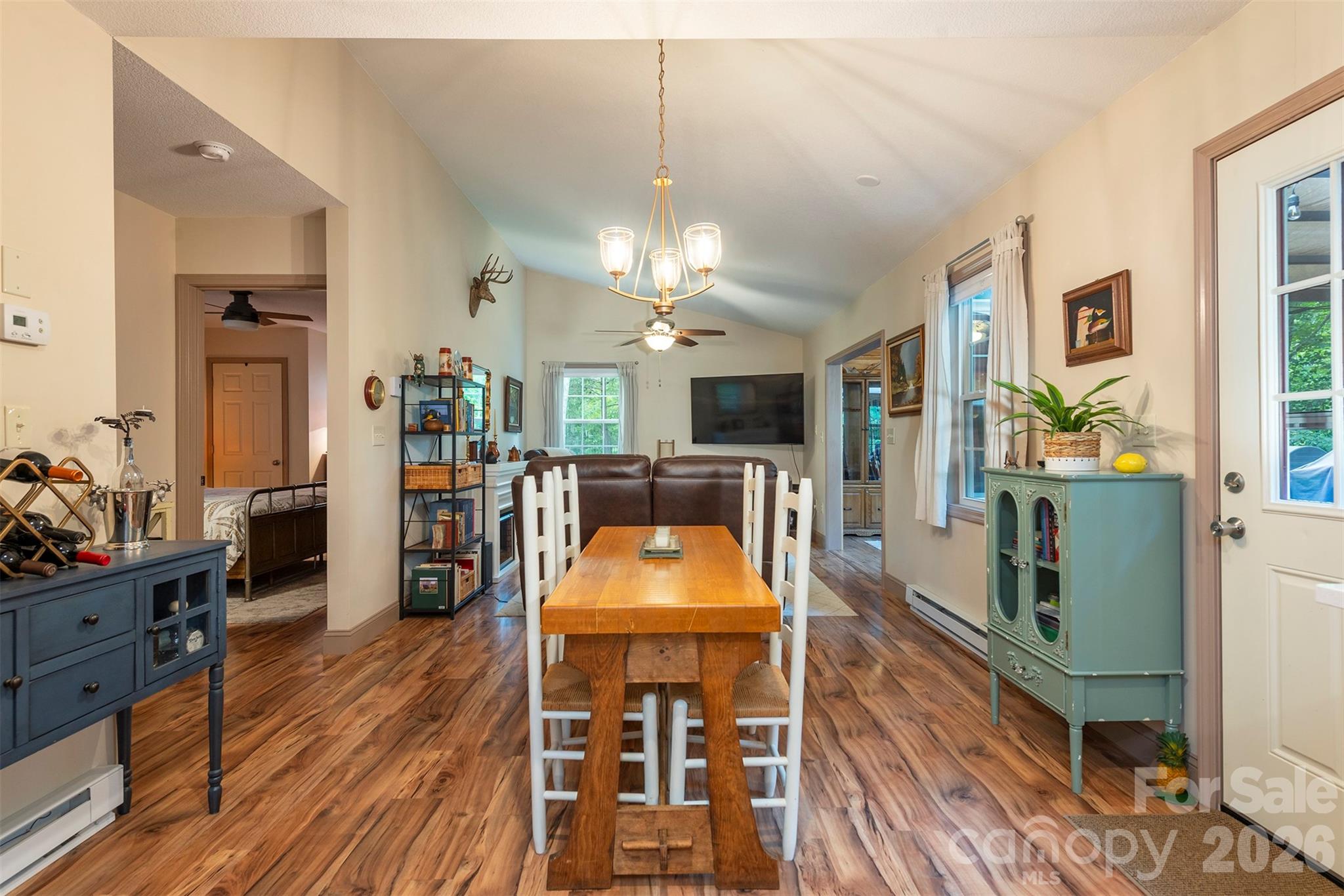 Dining area - 4895 Hudlow Road, Union Mills
