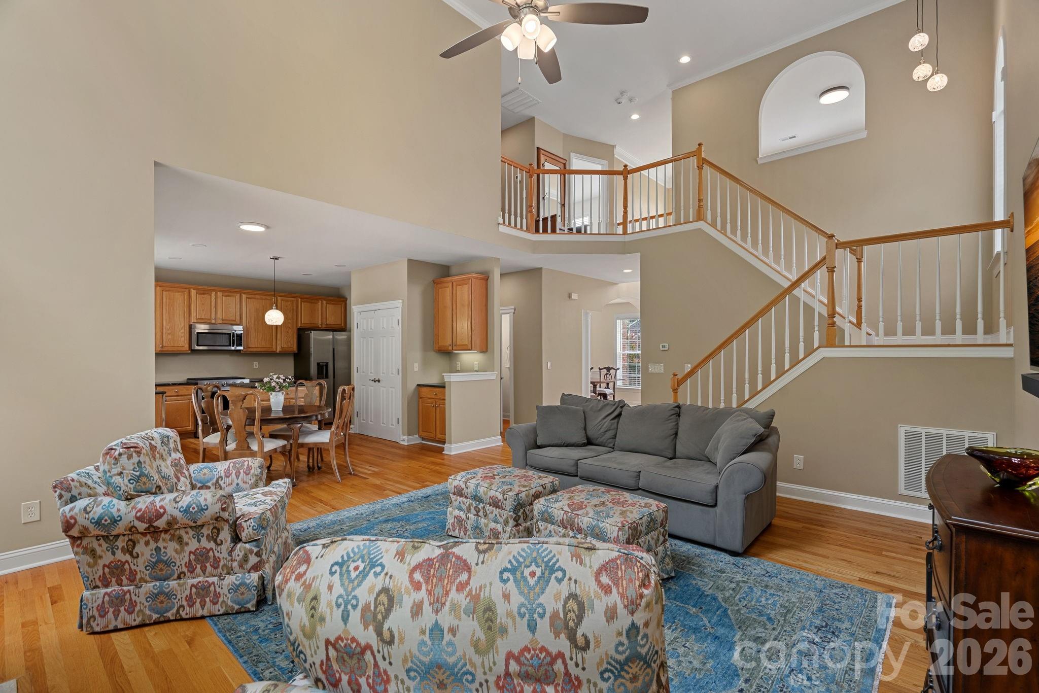 Open floor plan looking into the kitchen - 9329 Uxbridge Lane, Huntersville