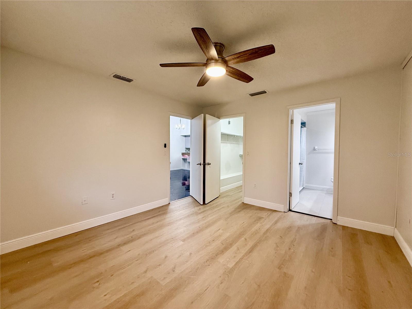 Condominium at 7035 COGNAC DR #5, NEW PORT RICHEY, photo 11 of 47