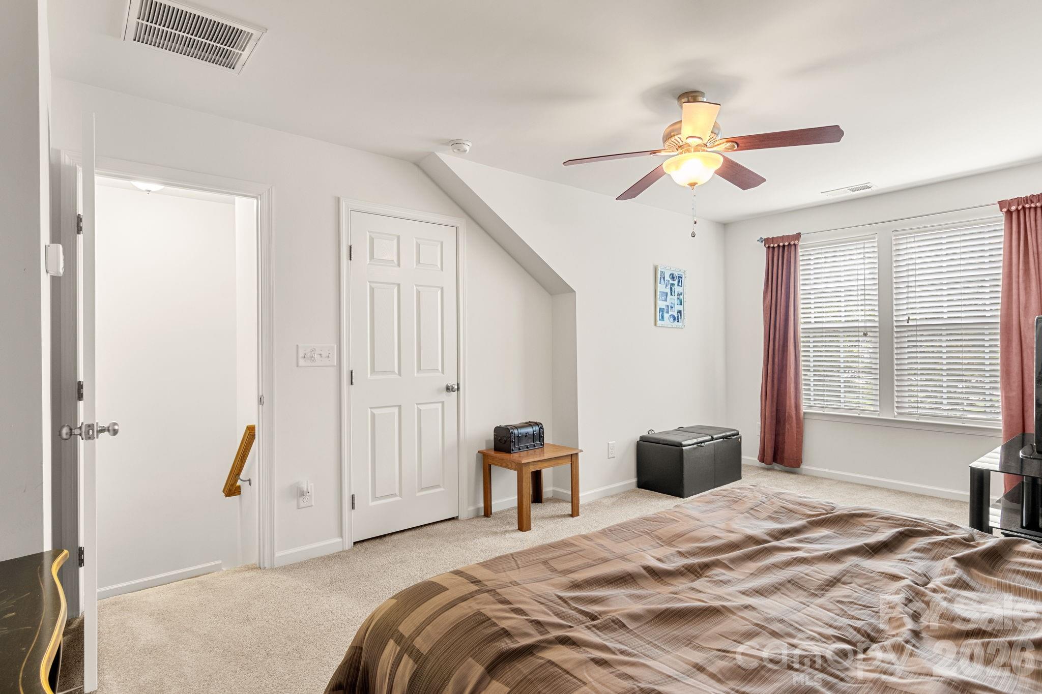Single Family Residence at 7055 Sedgebrook Drive W, Stanley, photo 19 of 34
