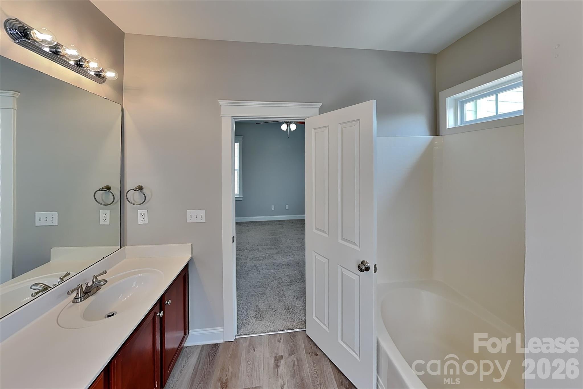 Single Family Residence at 13528 Swinton Road, Huntersville, photo 10 of 15