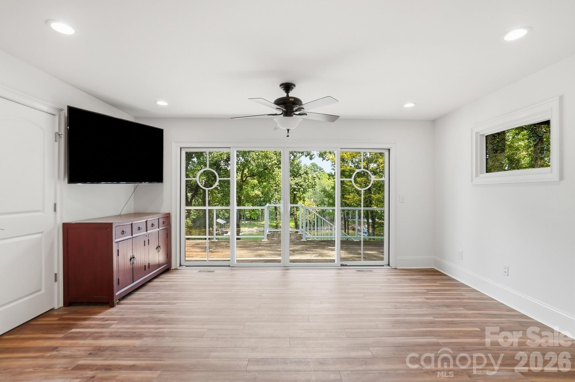 Single Family Residence at 16121 Tana Tea Circle, Tega Cay, photo 27 of 47