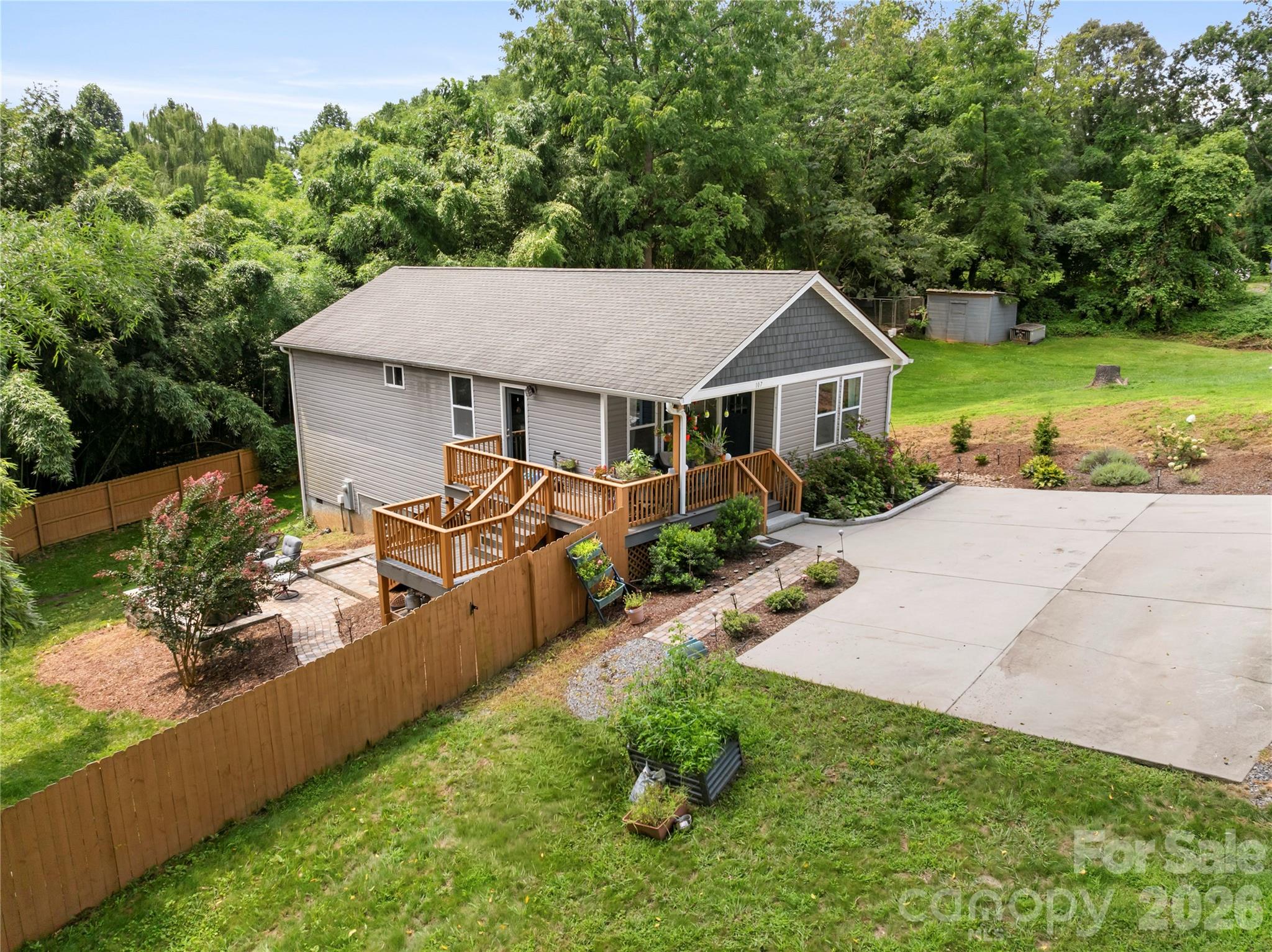 Single Family Residence at 107 Forest Street, Asheville, photo 23 of 27
