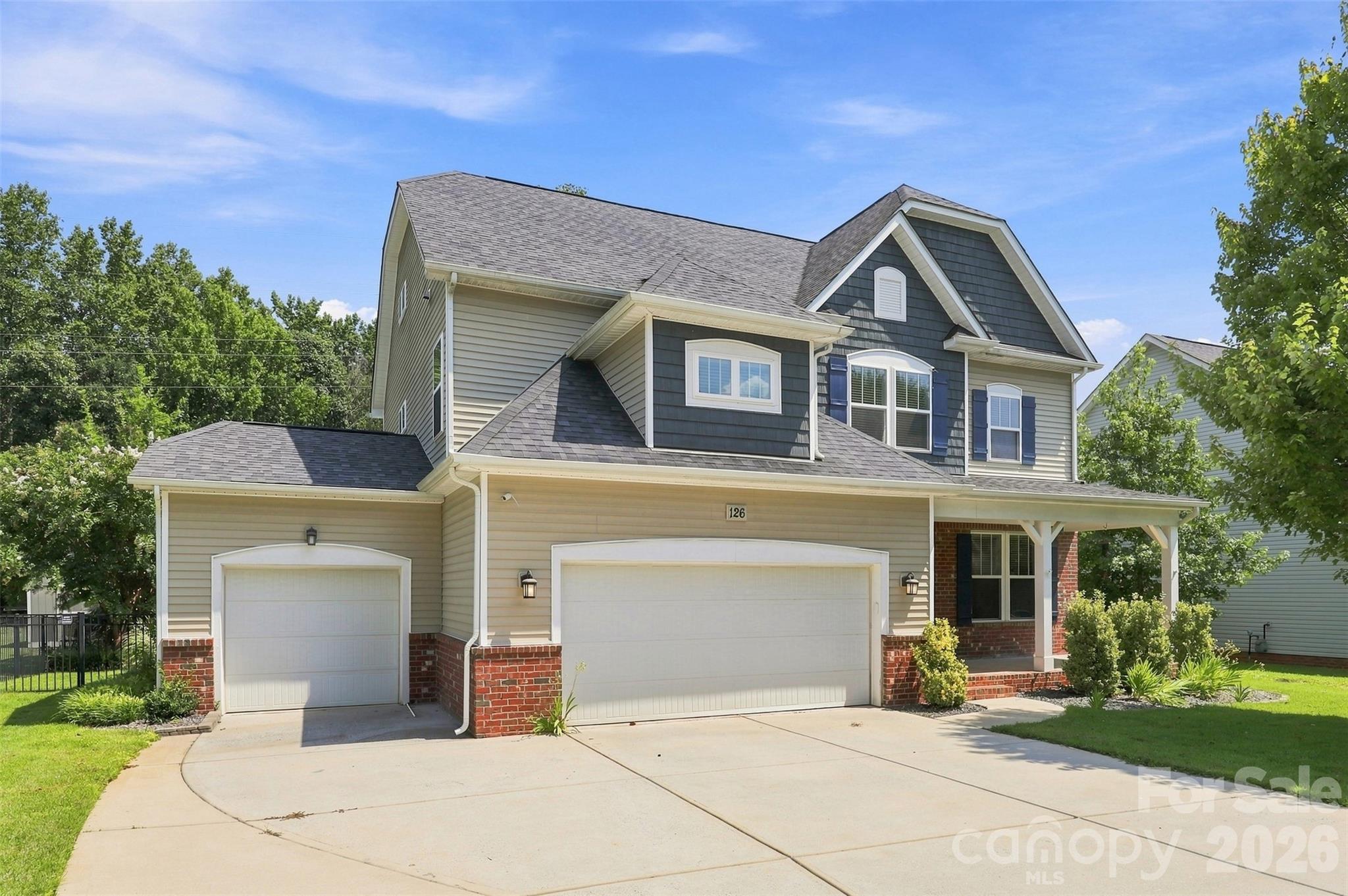 126 Misty Woods Dr - 126 Misty Woods Drive, Clover