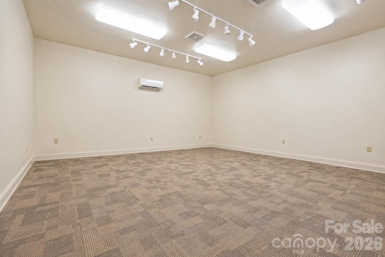 Rear portion of detached. - 7282 James Court, Denver