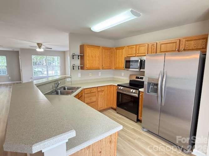 Townhouse at 10541 Trolley Run Drive, Cornelius, photo 13 of 30