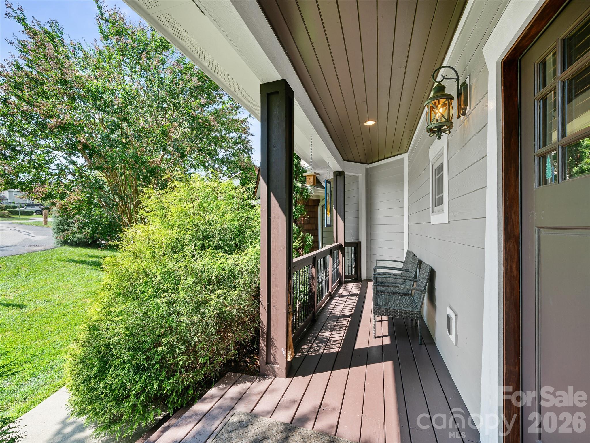 Single Family Residence at 6 Oak Springs Drive, Arden, photo 4 of 37