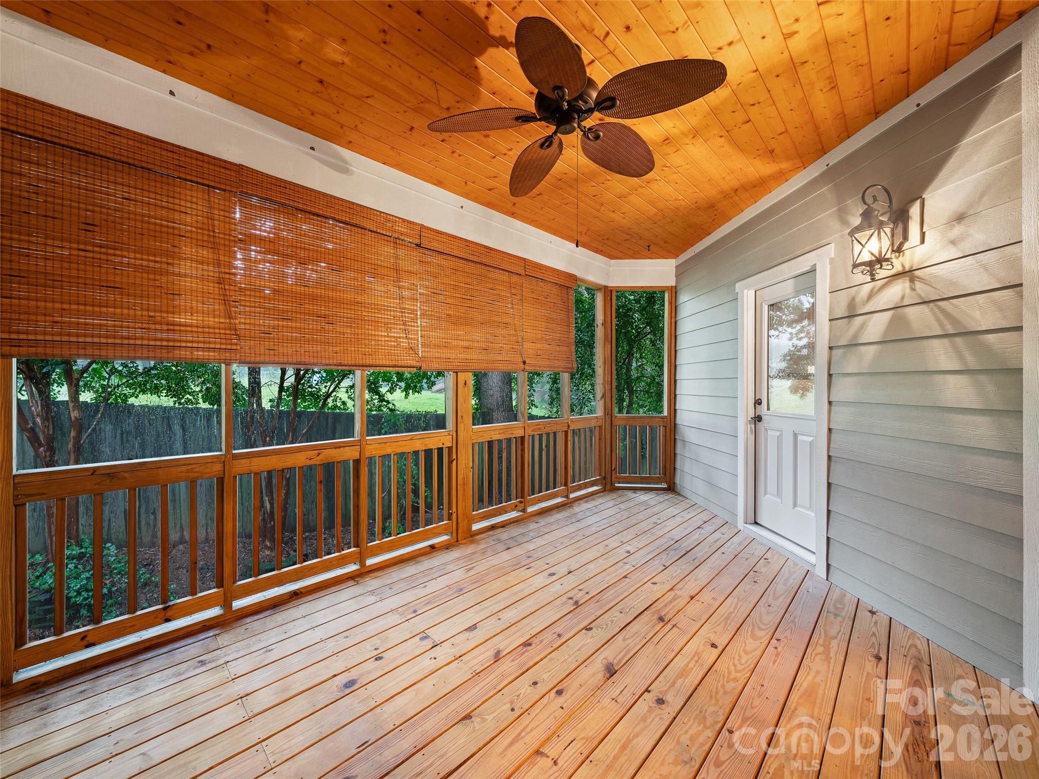 screened-in porch - 6 Oak Springs Drive, Arden