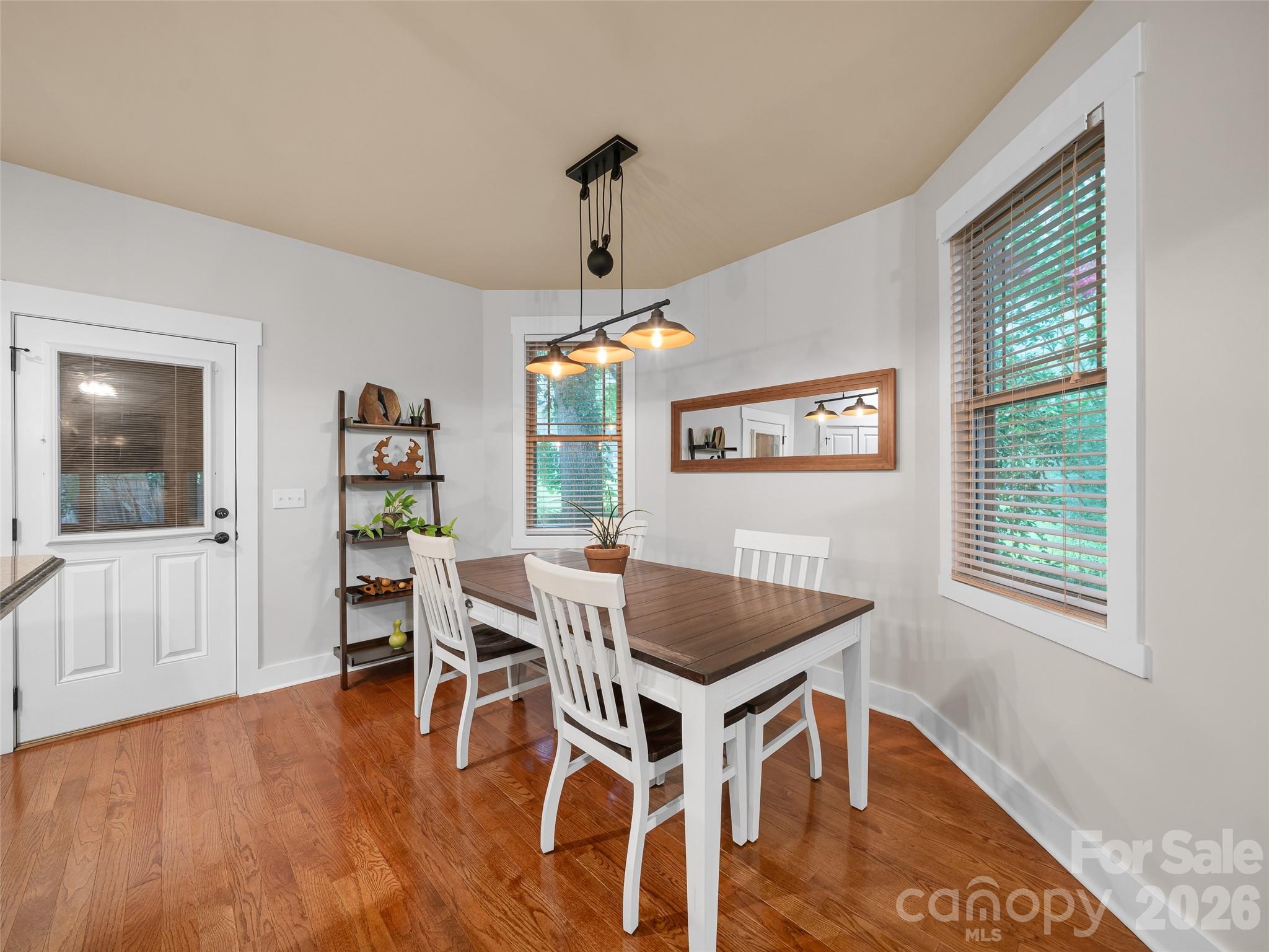 dining area - 6 Oak Springs Drive, Arden