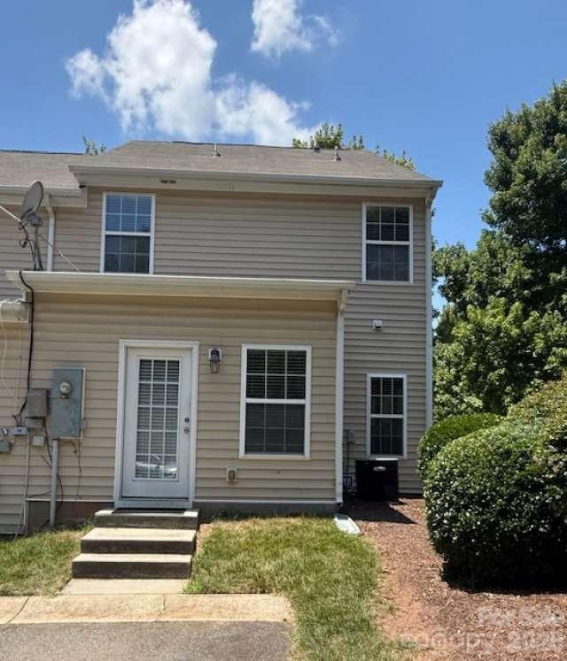 Townhouse at 17450 Caldwell Track Drive, Cornelius, photo 22 of 25