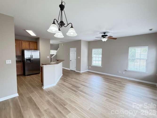 Townhouse at 17756 Trolley Crossing Way, Cornelius, photo 6 of 25