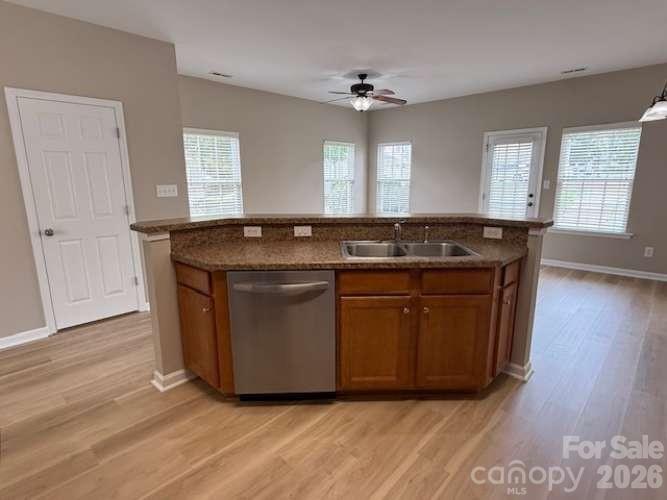 Townhouse at 17756 Trolley Crossing Way, Cornelius, photo 7 of 25