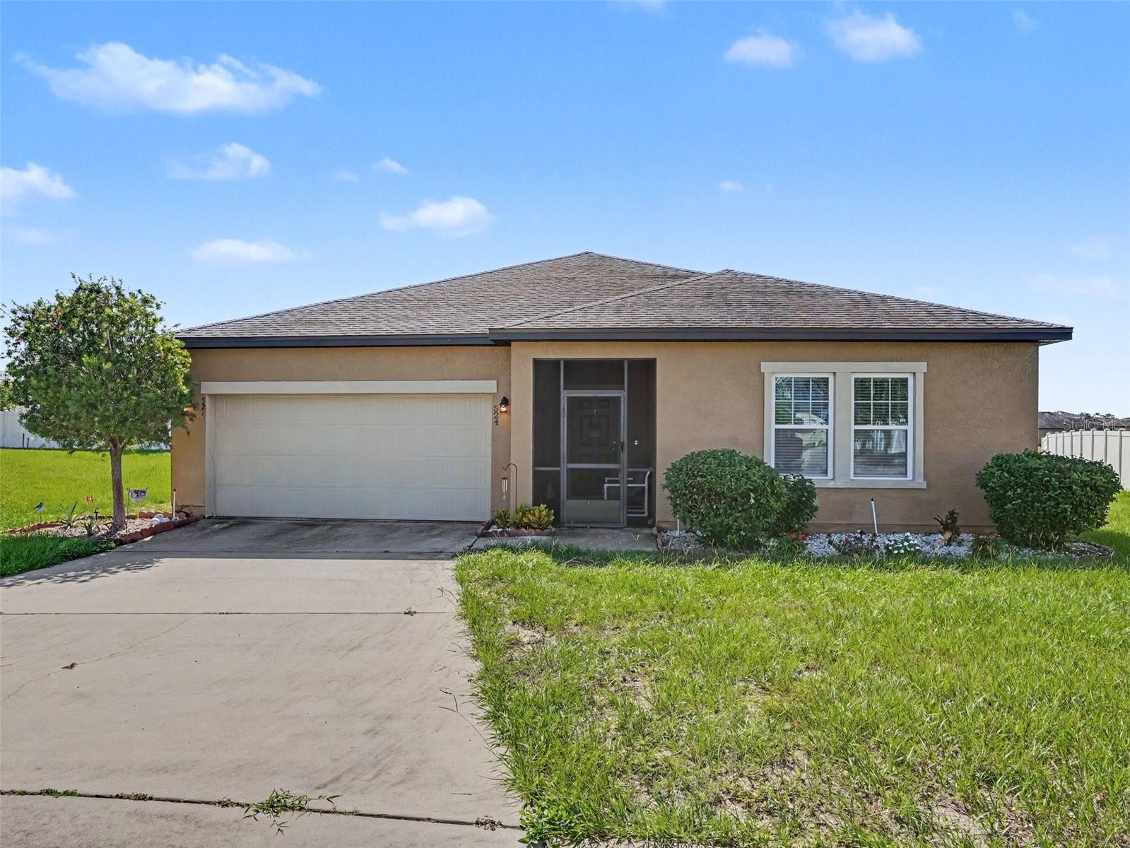 524 BLUE WATER CT