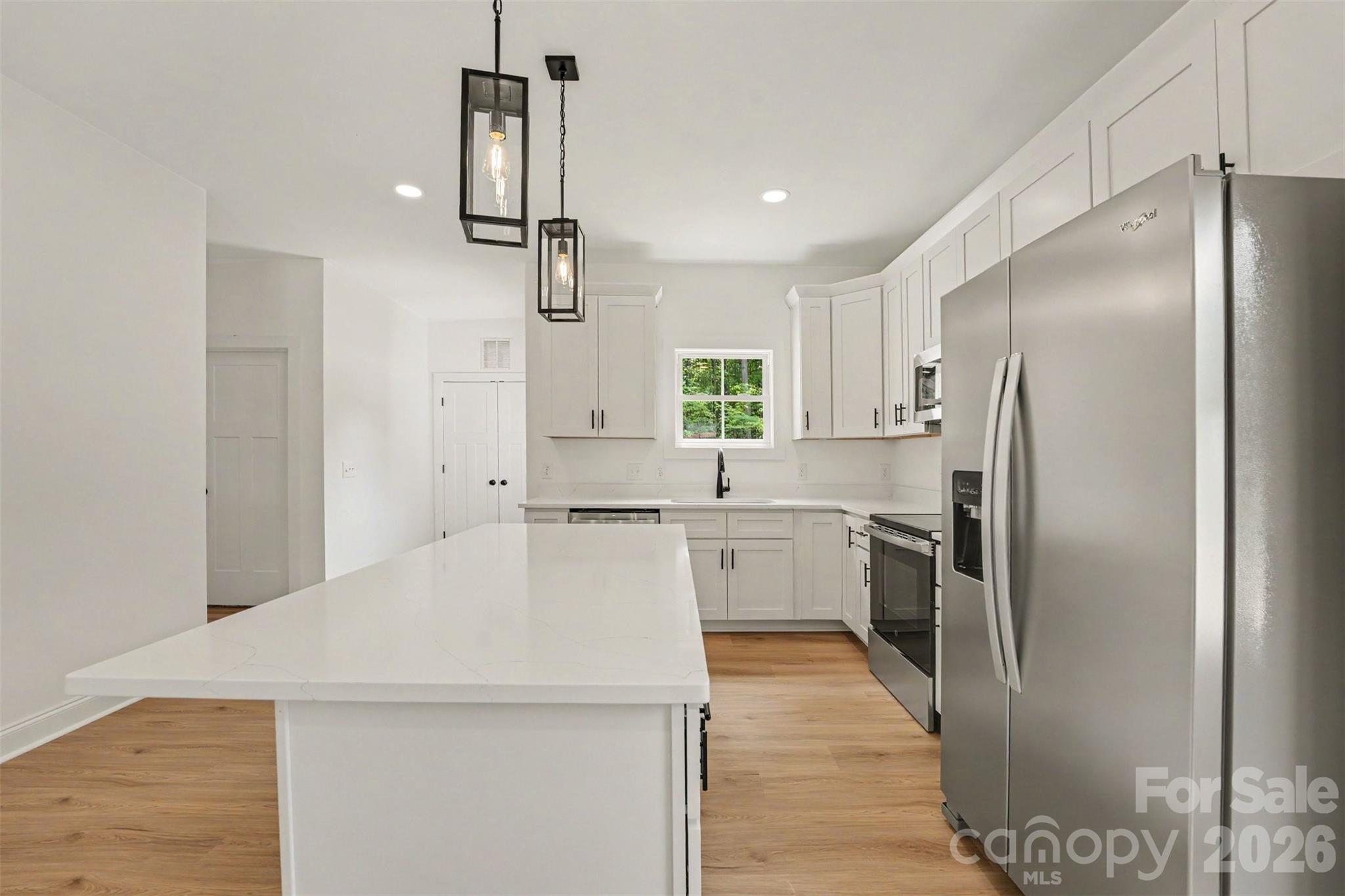 Quartz Countertops, Stainless Steel Appliances, Soft close cabnetry - 749 Jack Street, Kannapolis