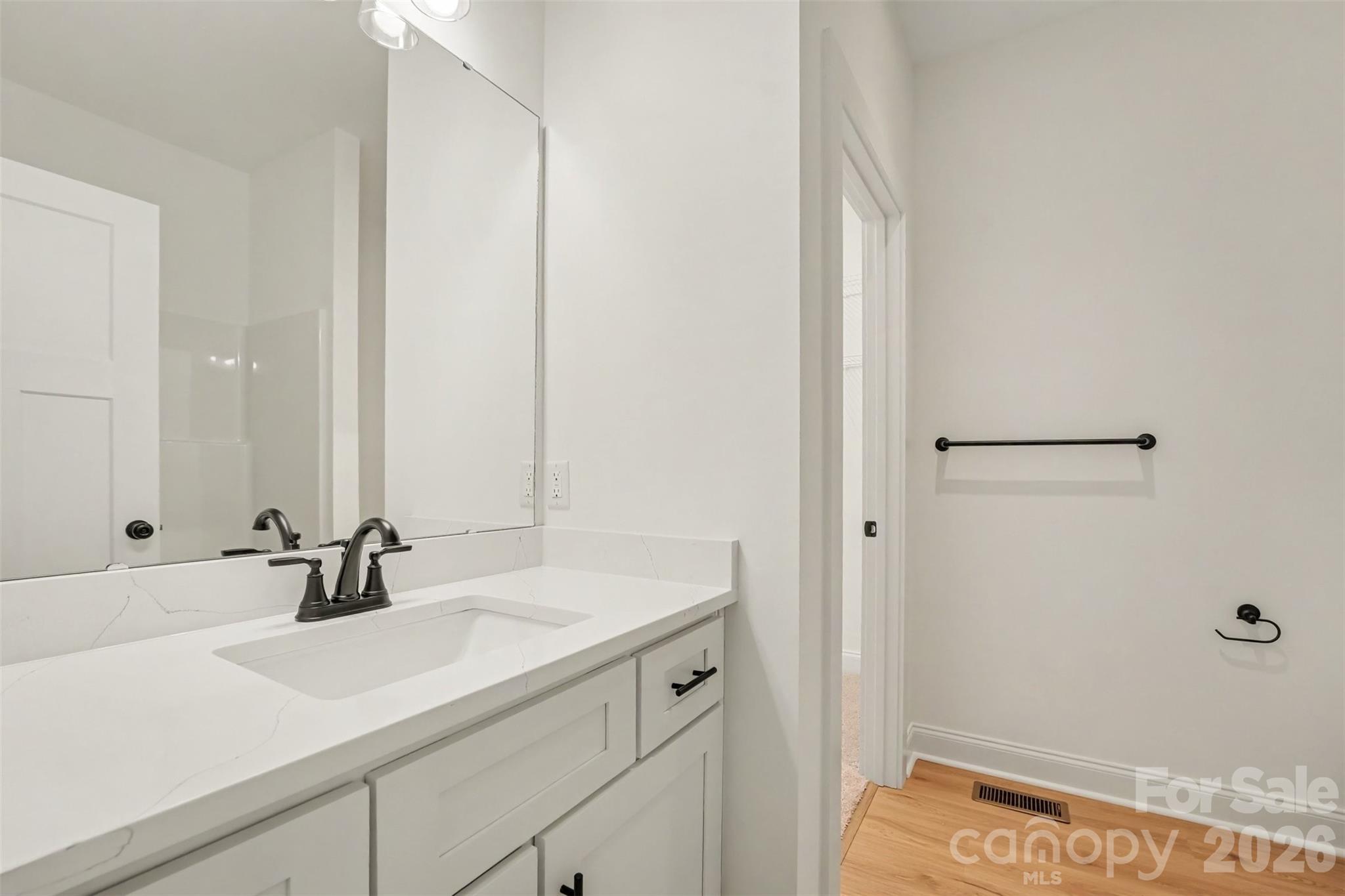 Primary Ensuite - 749 Jack Street, Kannapolis