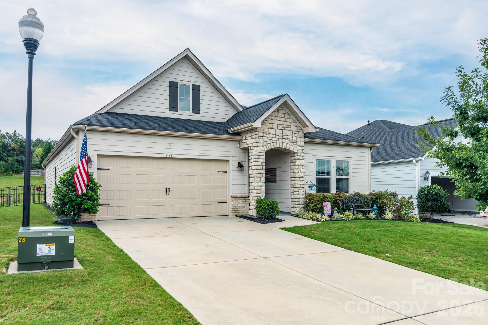 Single Family Residence at 5134 Turtle Creek Drive, Denver, photo 2 of 40
