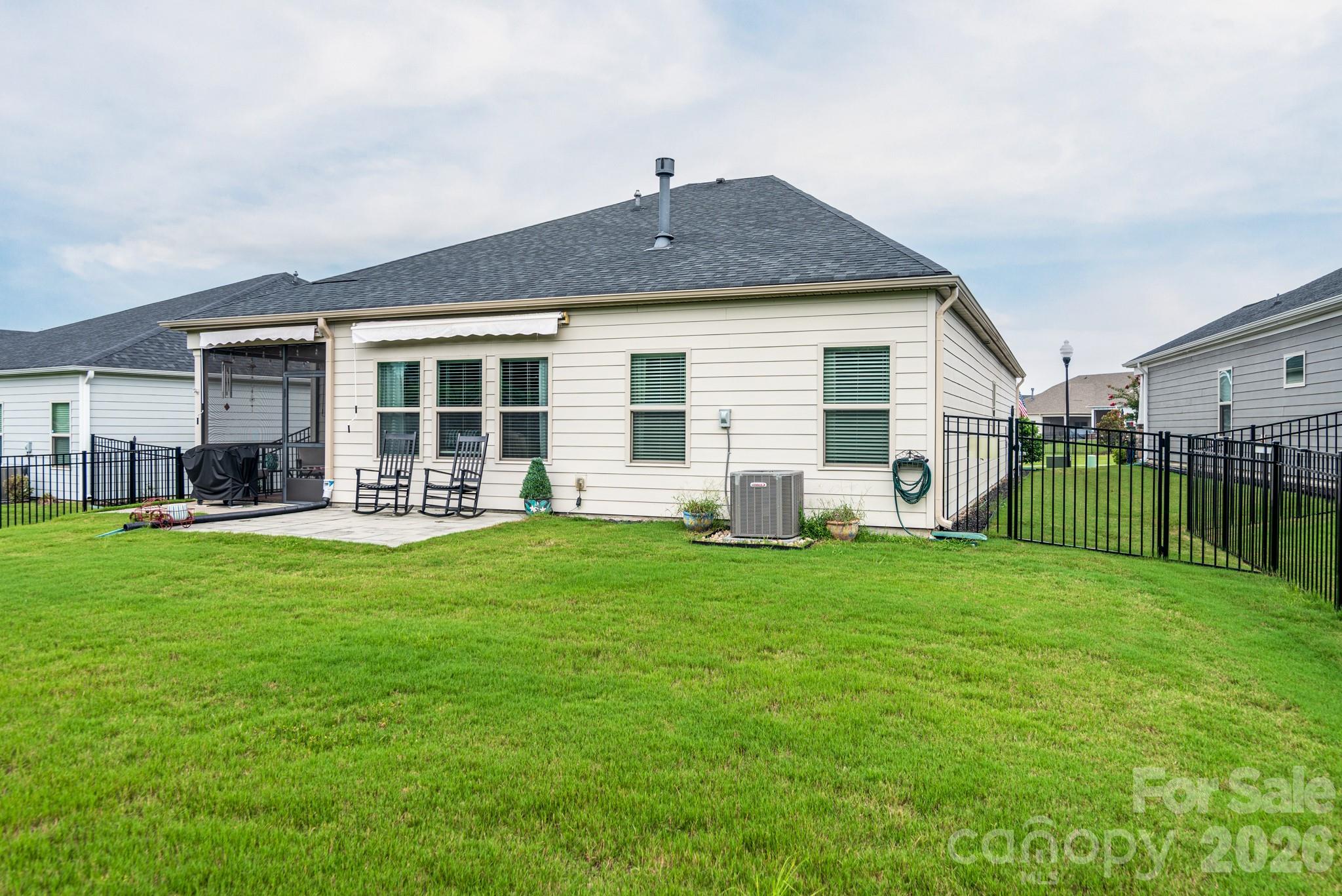 Single Family Residence at 5134 Turtle Creek Drive, Denver, photo 29 of 40
